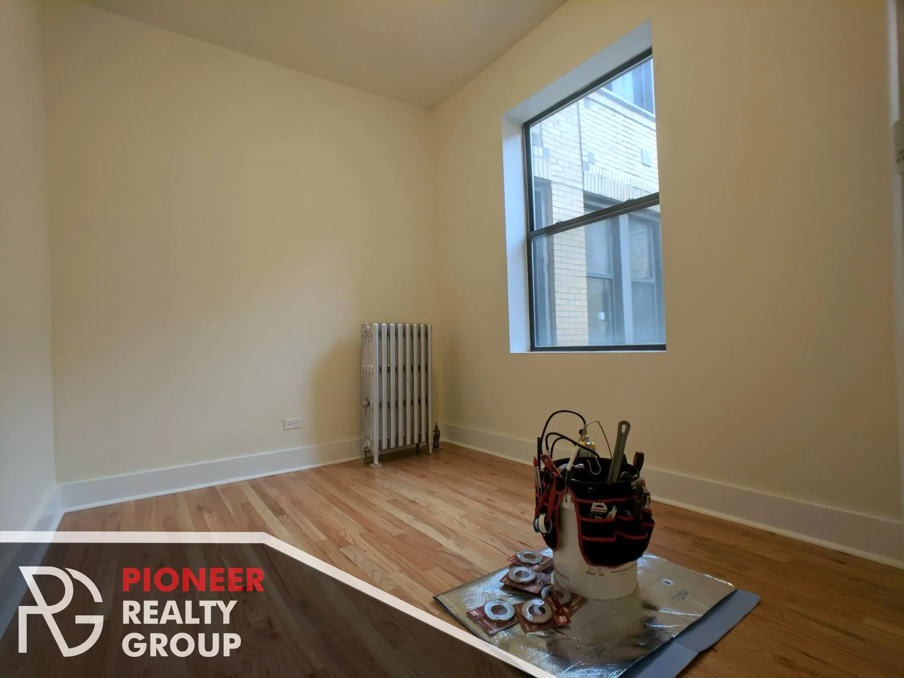 1532 N Kedzie Ave   60651 60651-unit#1F-Chicago-IL