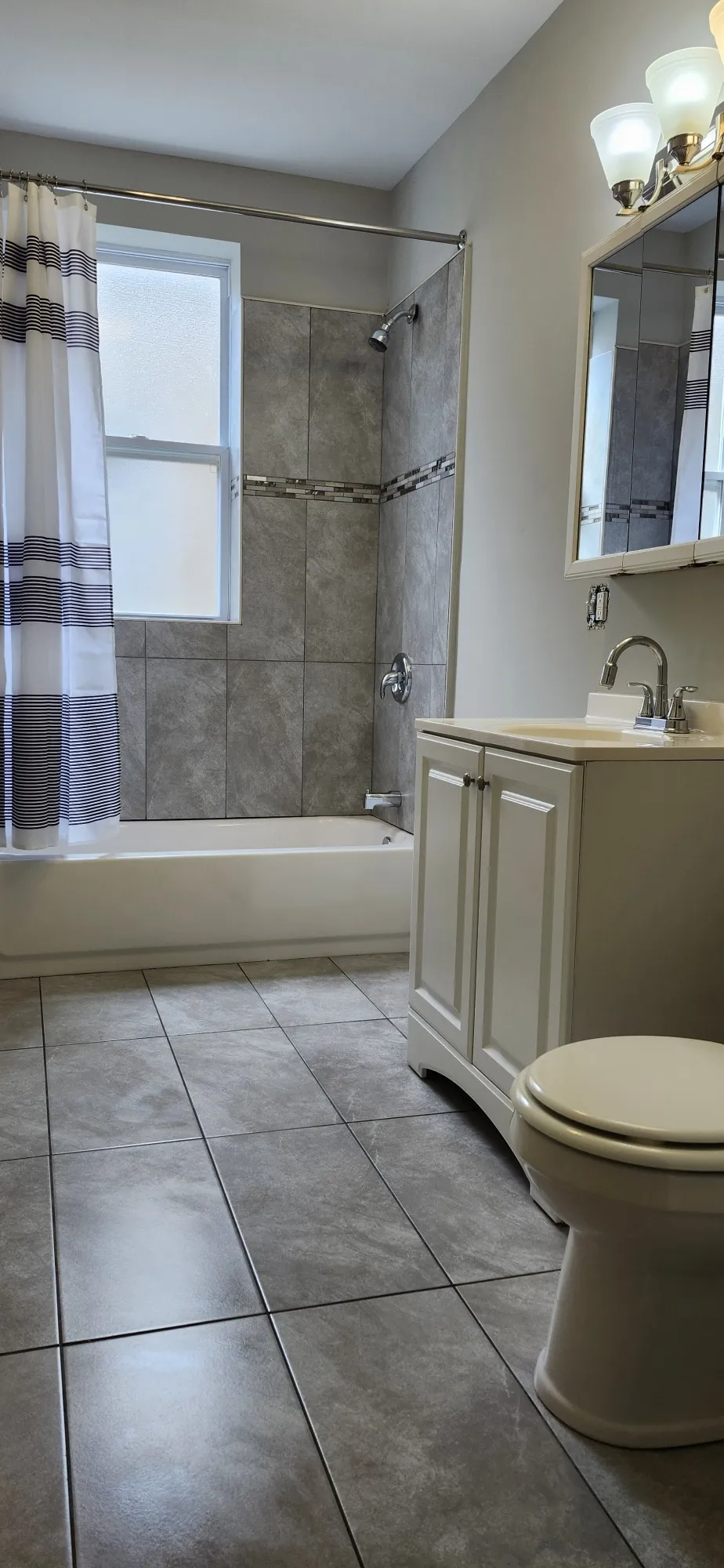 4635 N Lawndale Ave 60625 60625-unit#3n-Chicago-IL