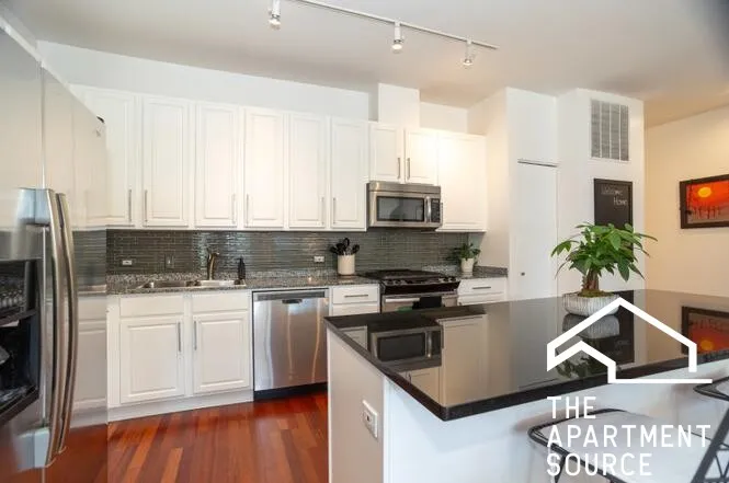 330 N Clinton St   60661 60661-unit#508-Chicago-IL