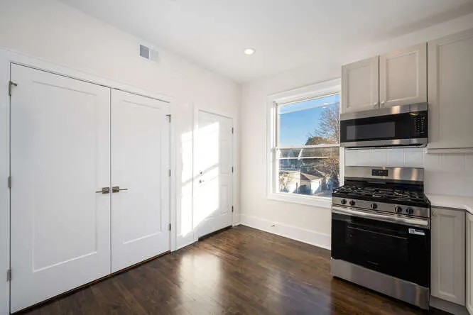 3749 W School St   60618 60618-unit#1-Chicago-IL