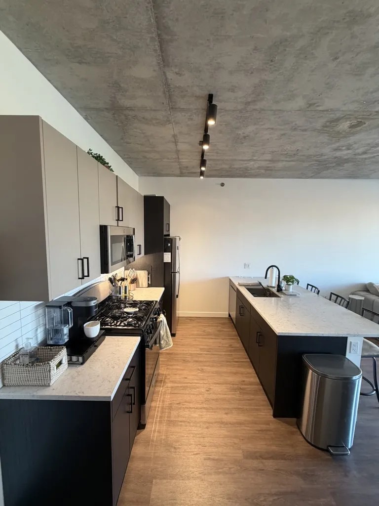 751 N Hudson Ave   60654 60654-Hugo-unit#310-Chicago-IL
