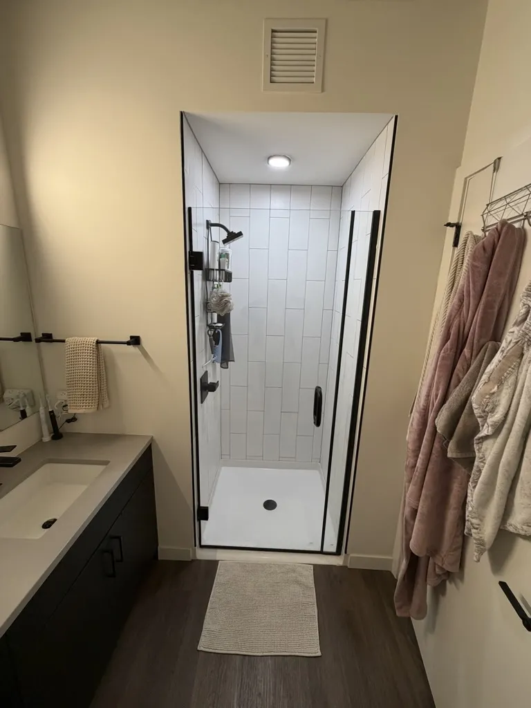 751 N Hudson Ave   60654 60654-Hugo-unit#310-Chicago-IL