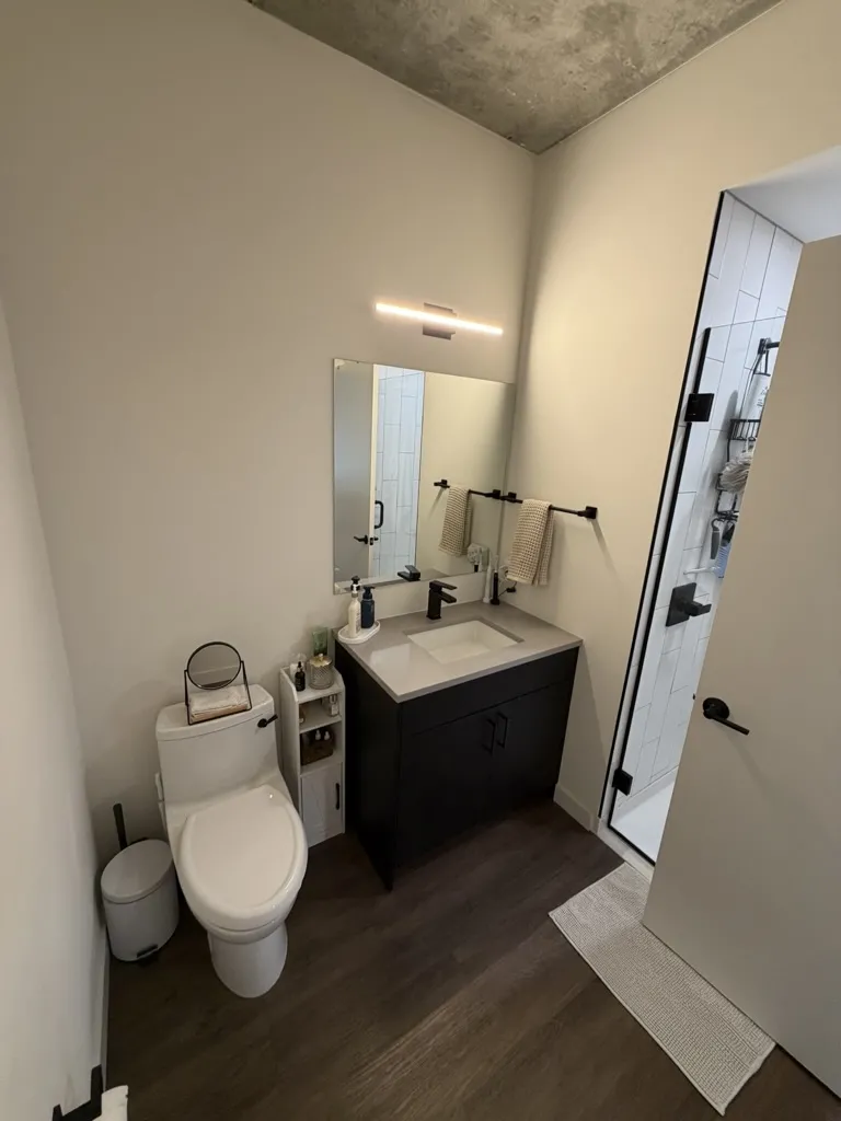 751 N Hudson Ave   60654 60654-Hugo-unit#310-Chicago-IL