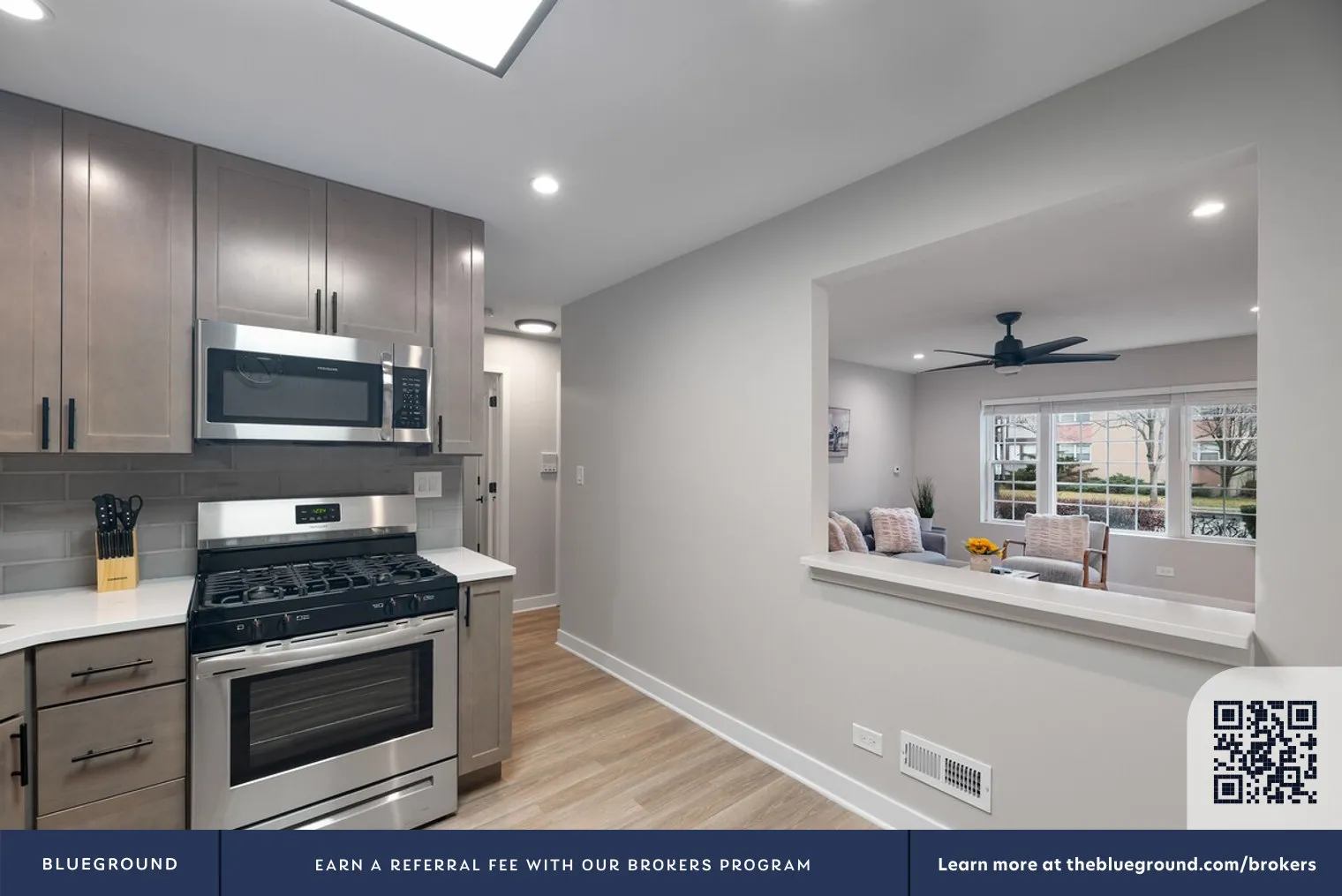 1001 W Howard St 60202 60202-Building Howard Street-unit#ID1032507P-Evanston-IL