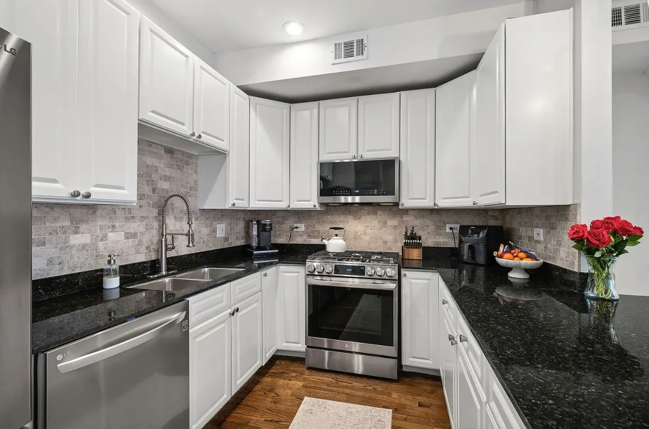 817 W Superior St 60642 60642-unit#2-Chicago-IL