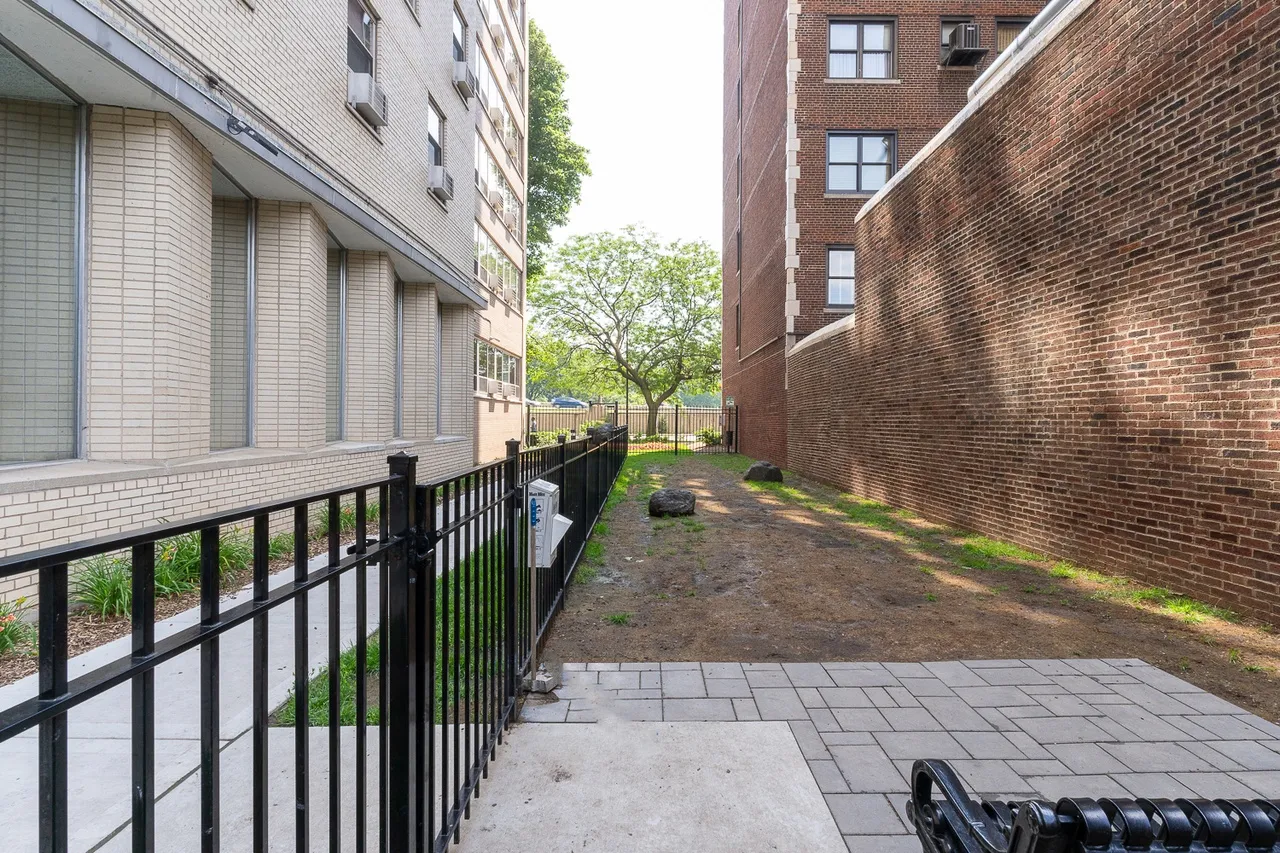 3950 N Lake Shore Dr 60613 60613-unit#400A-Chicago-IL