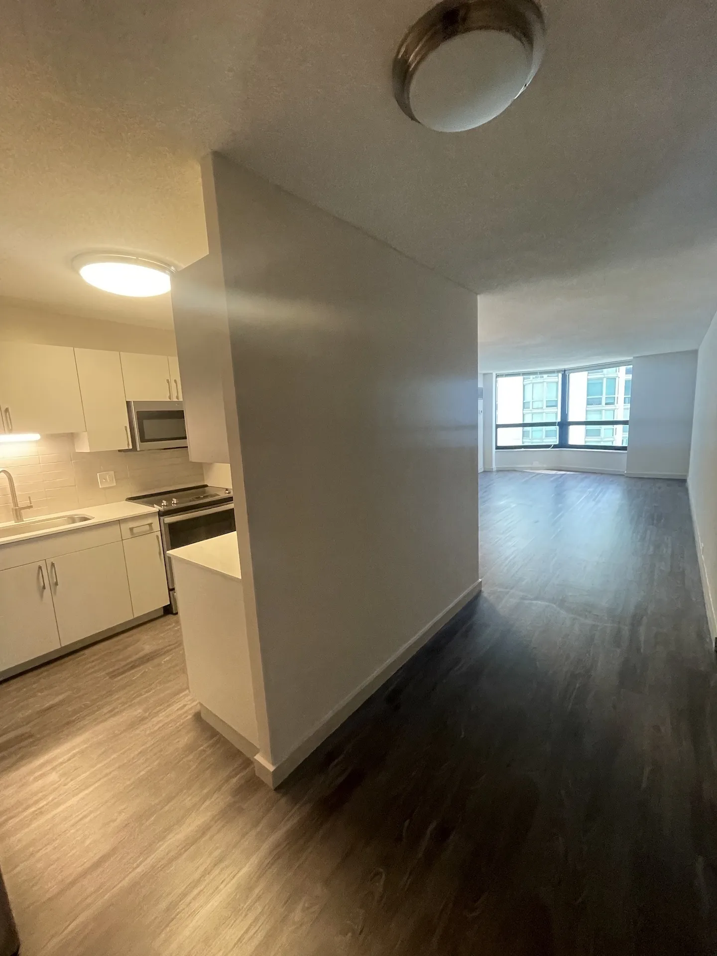 175 N Harbor Dr   60601 60601-unit#3302-Chicago-IL