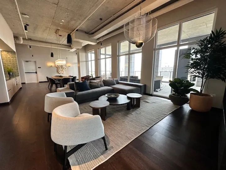 150 N Ashland Ave   60607 60607-unit#514-Chicago-IL