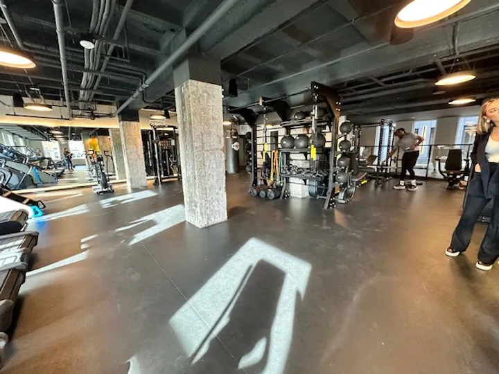 150 N Ashland Ave   60607 60607-unit#514-Chicago-IL