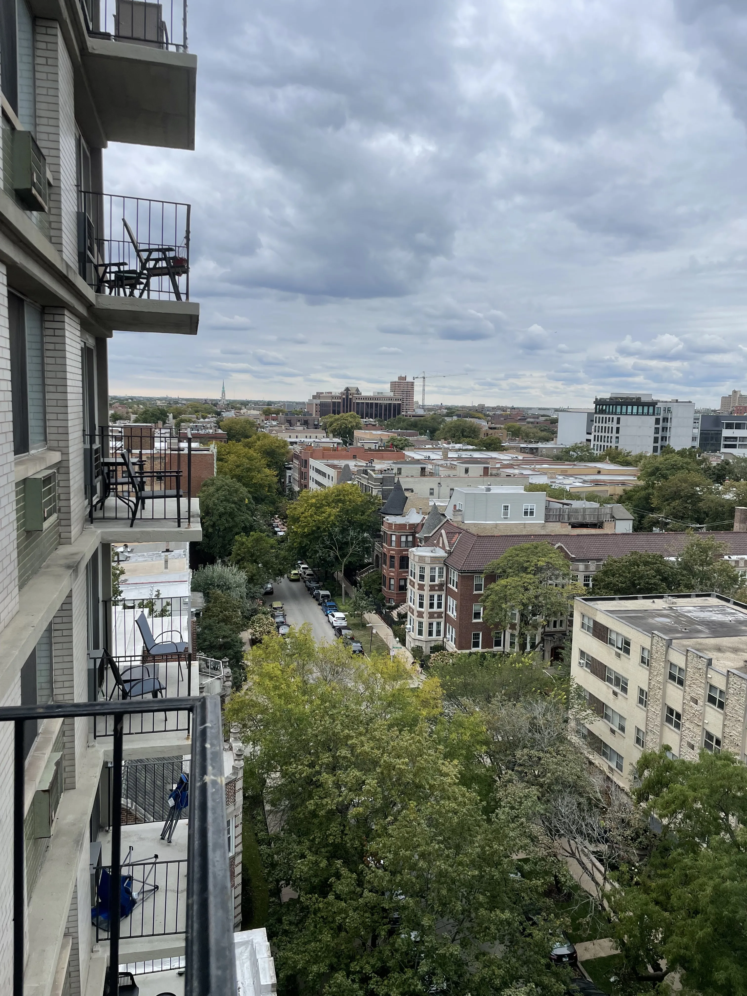 441 W Oakdale Ave 60657-unit#10B-Chicago-IL