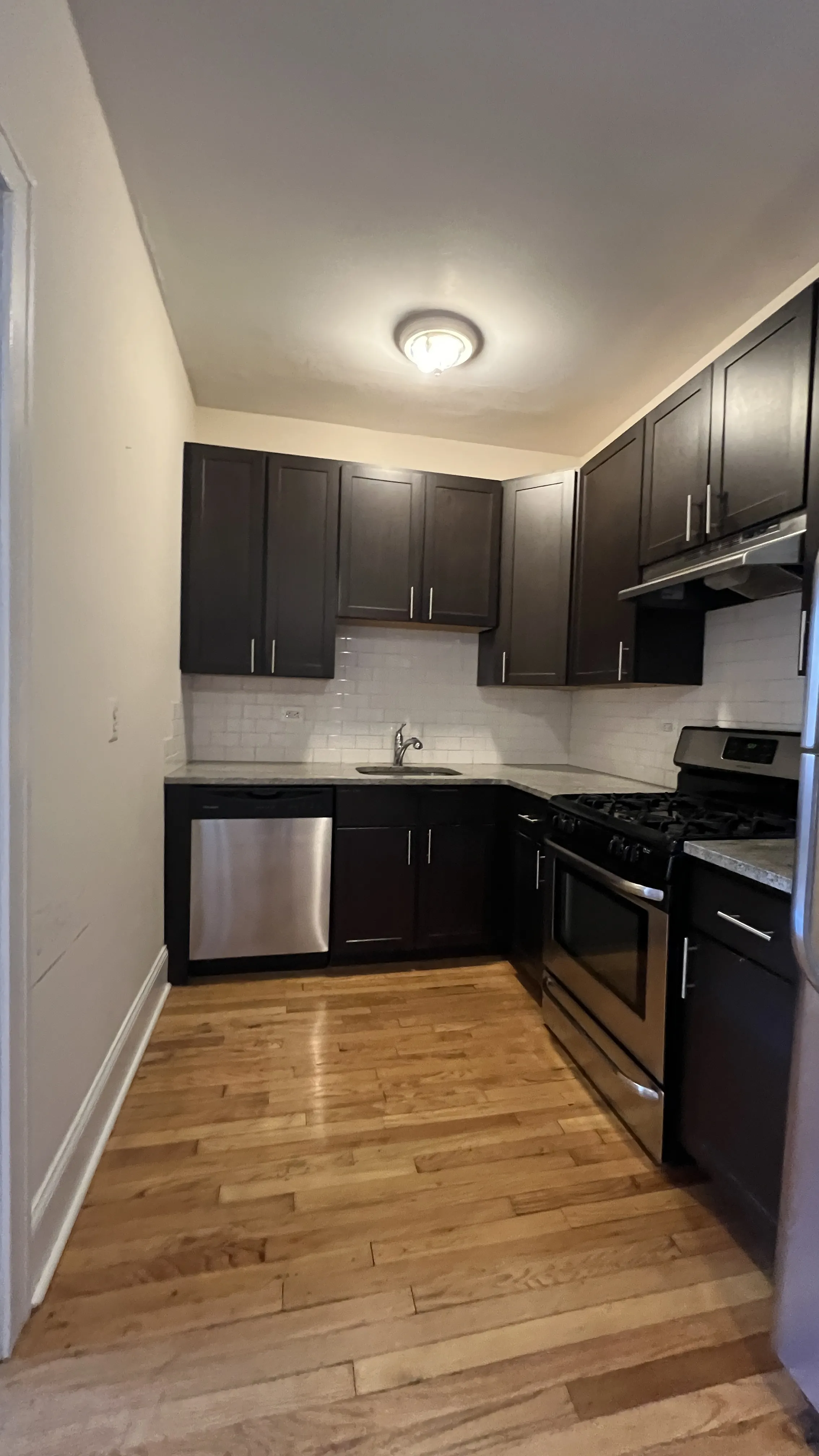 432 W Surf St   60657 60657-unit#103-Chicago-IL