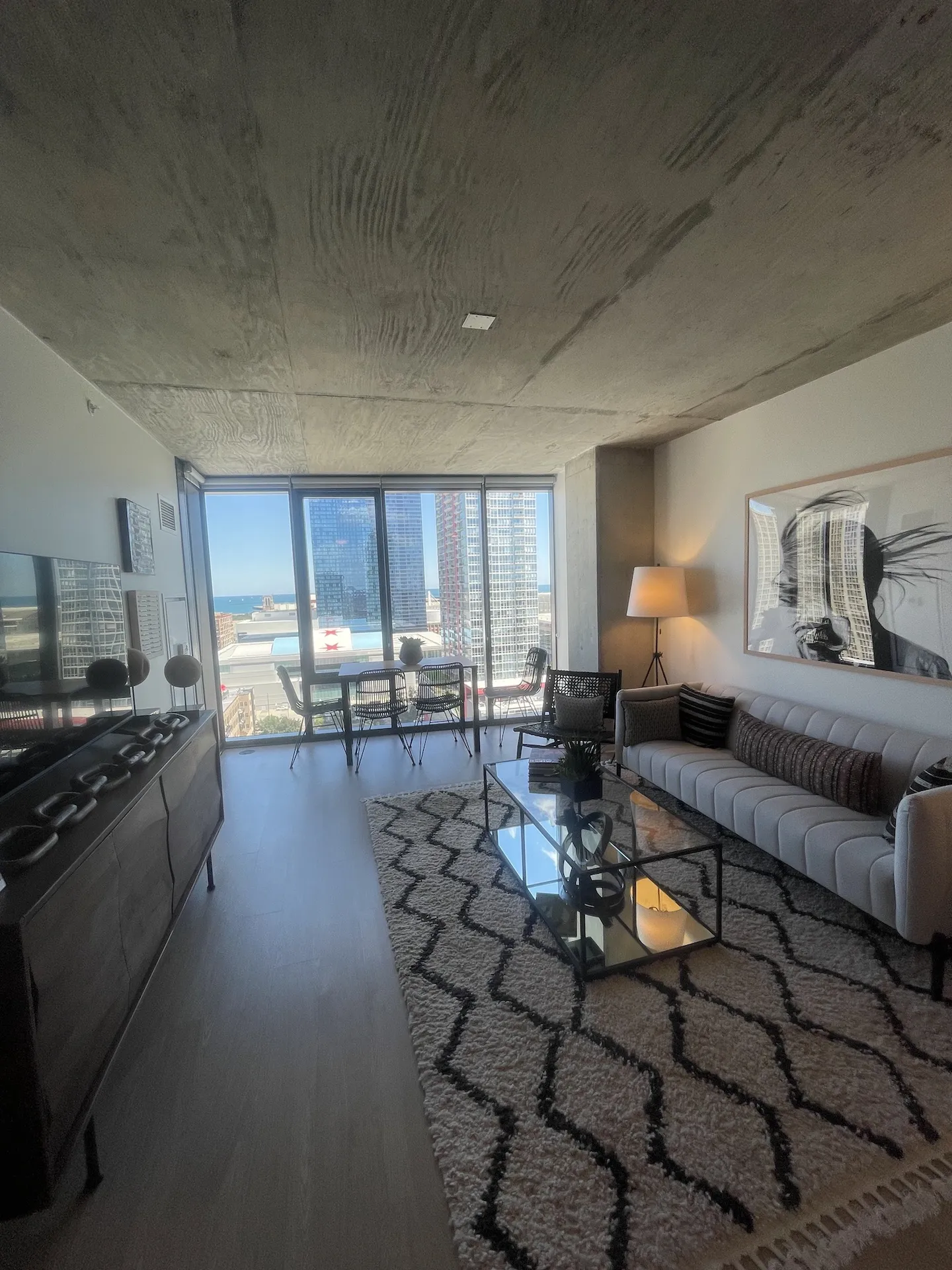 2111 S Wabash Ave 60616 60616-unit#1706-Chicago-IL