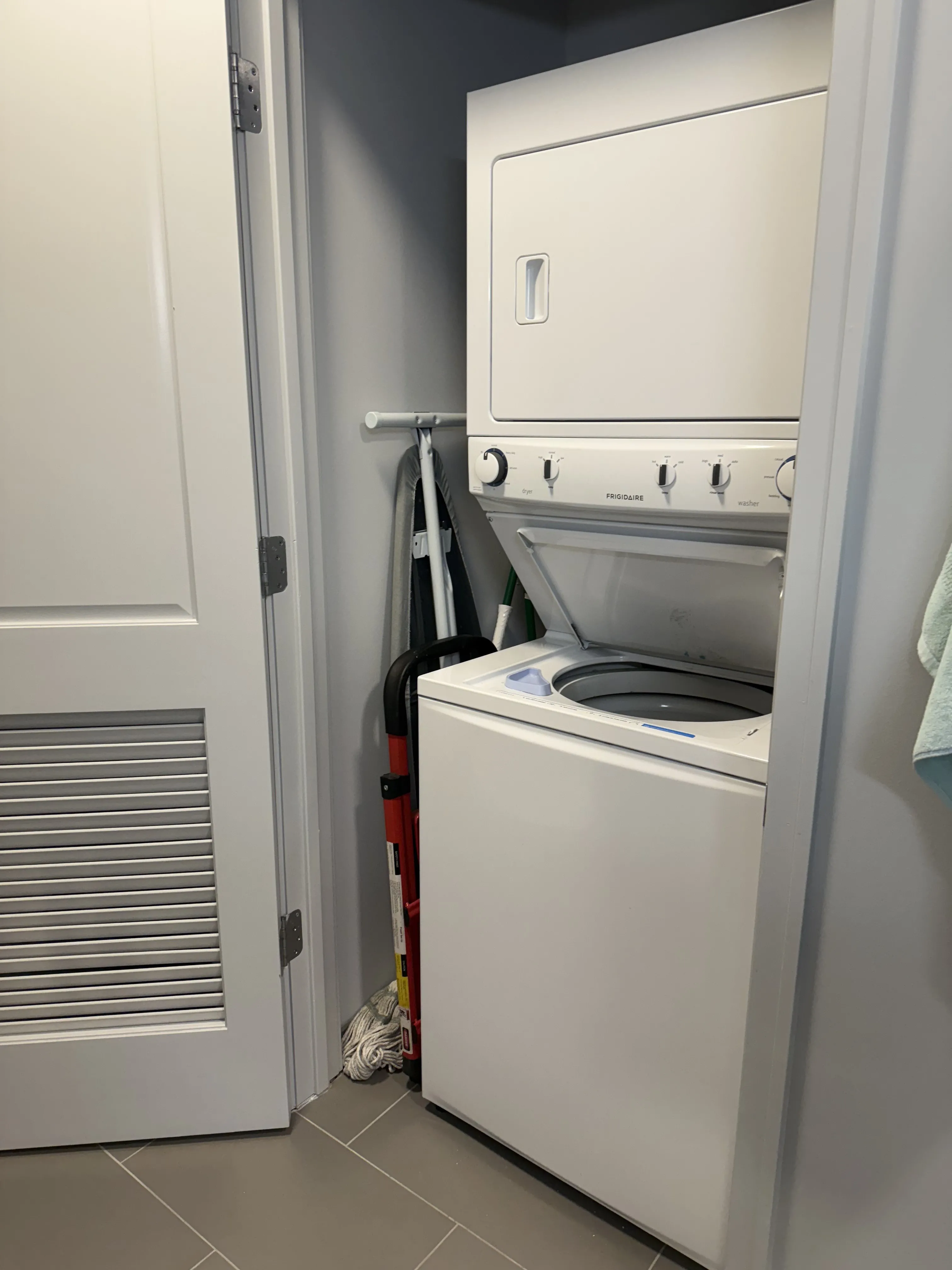 1025 W Addison St   60613 60613-Residences at Addison & Clark-unit#817-Chicago-IL