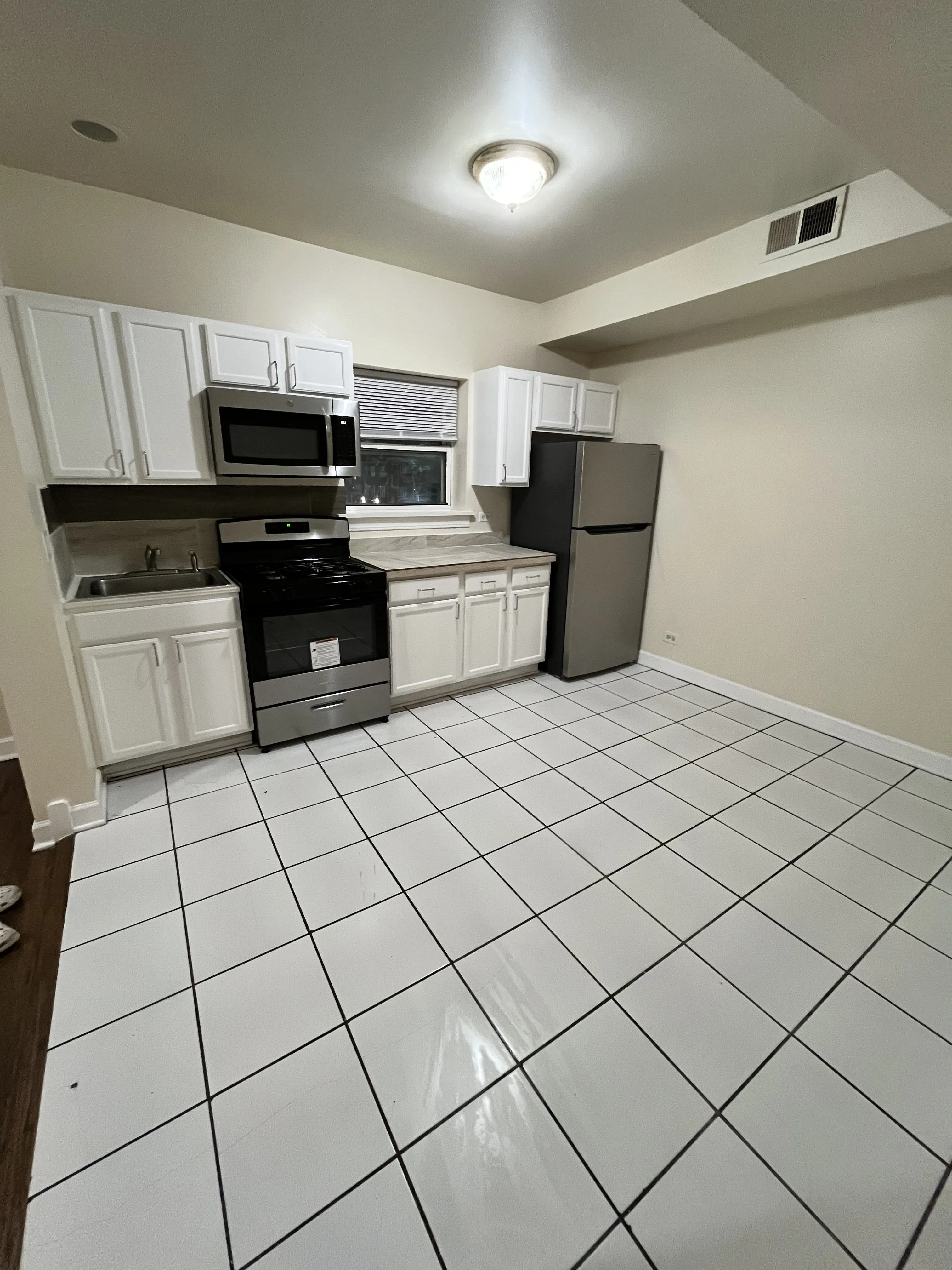 1204 N Pulaski Rd   60651 60651-Division & Pulaski -unit#3-Chicago-IL