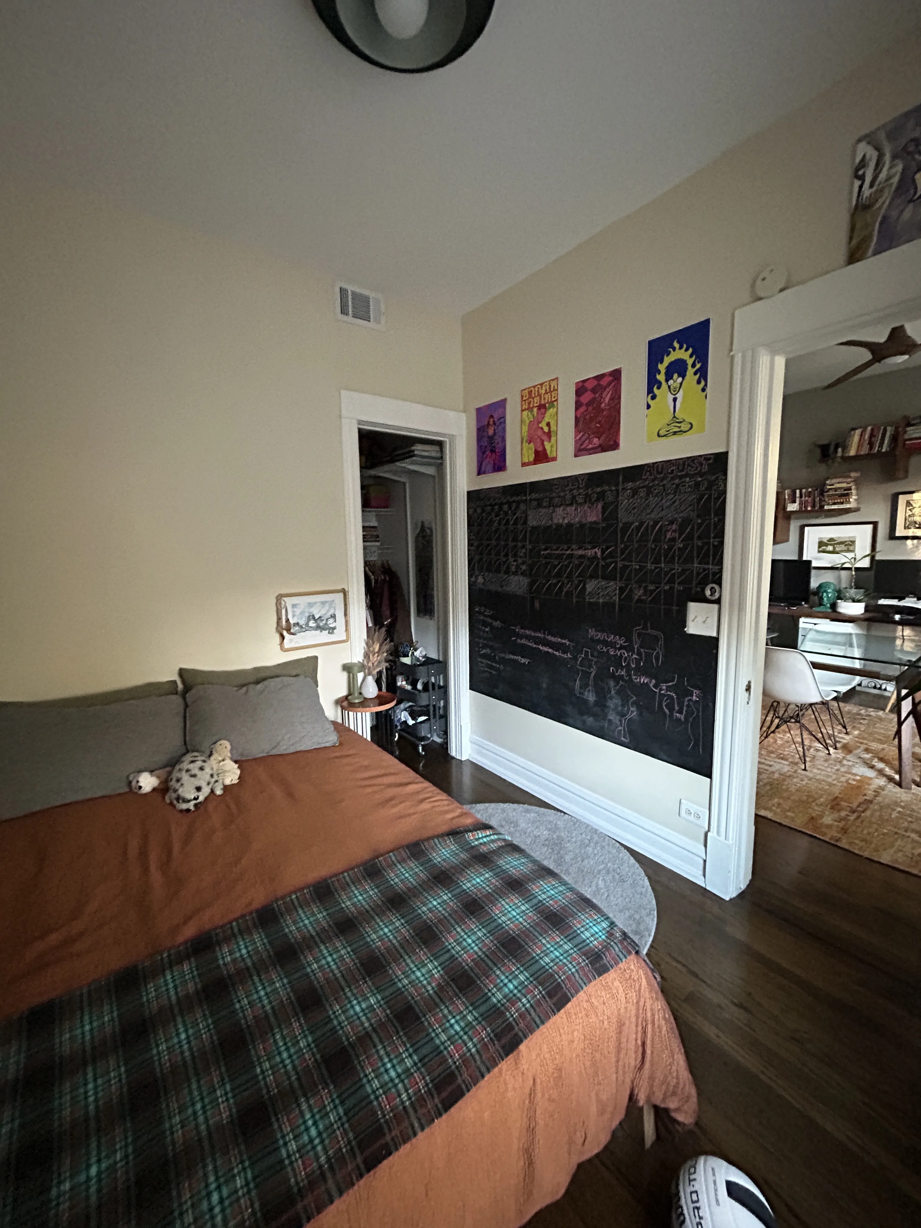 2854 W Dickens Ave   60647 60647-2854 W Dickens #2-unit#2-Chicago-IL