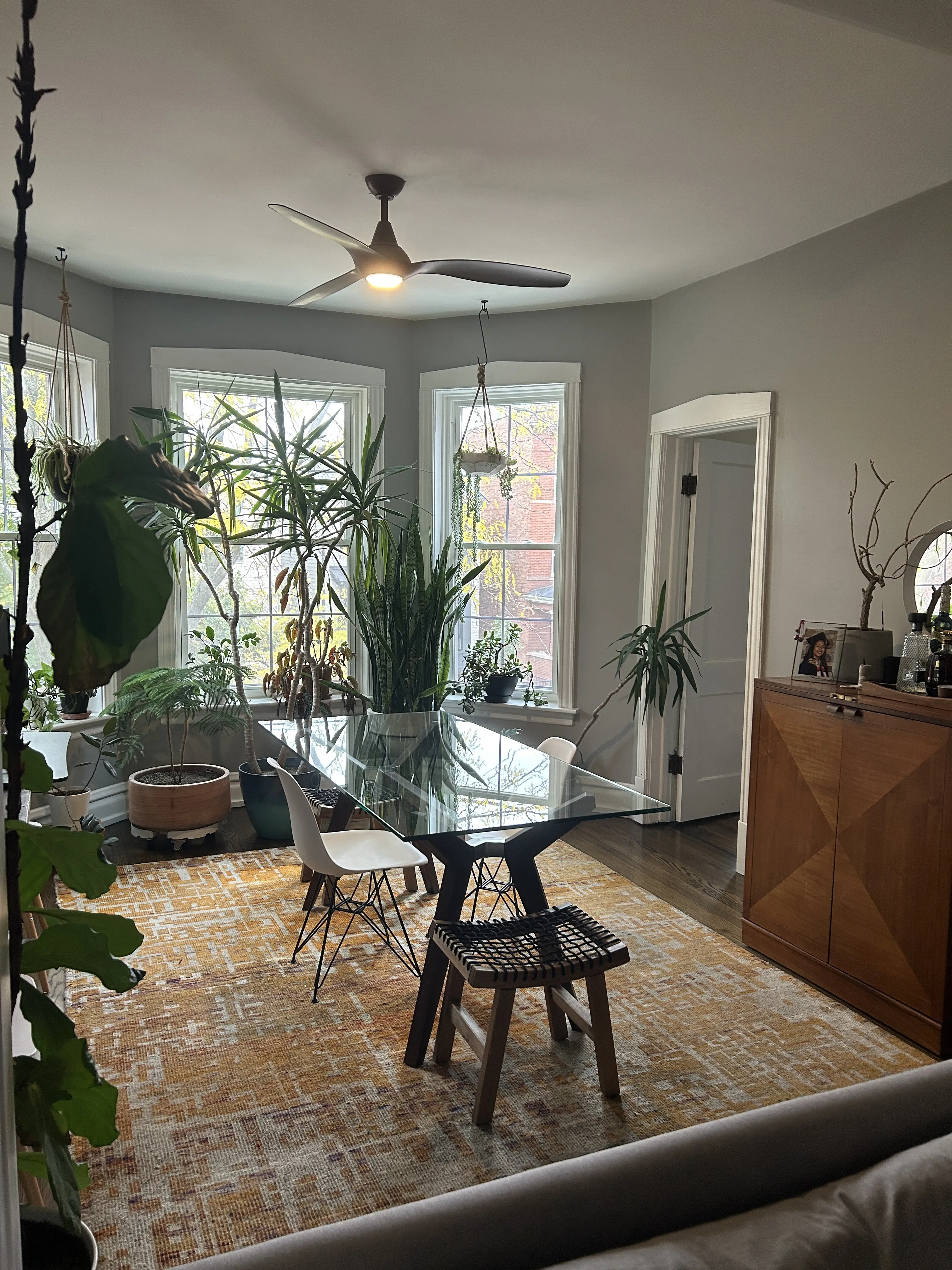 2854 W Dickens Ave   60647 60647-2854 W Dickens #2-unit#2-Chicago-IL