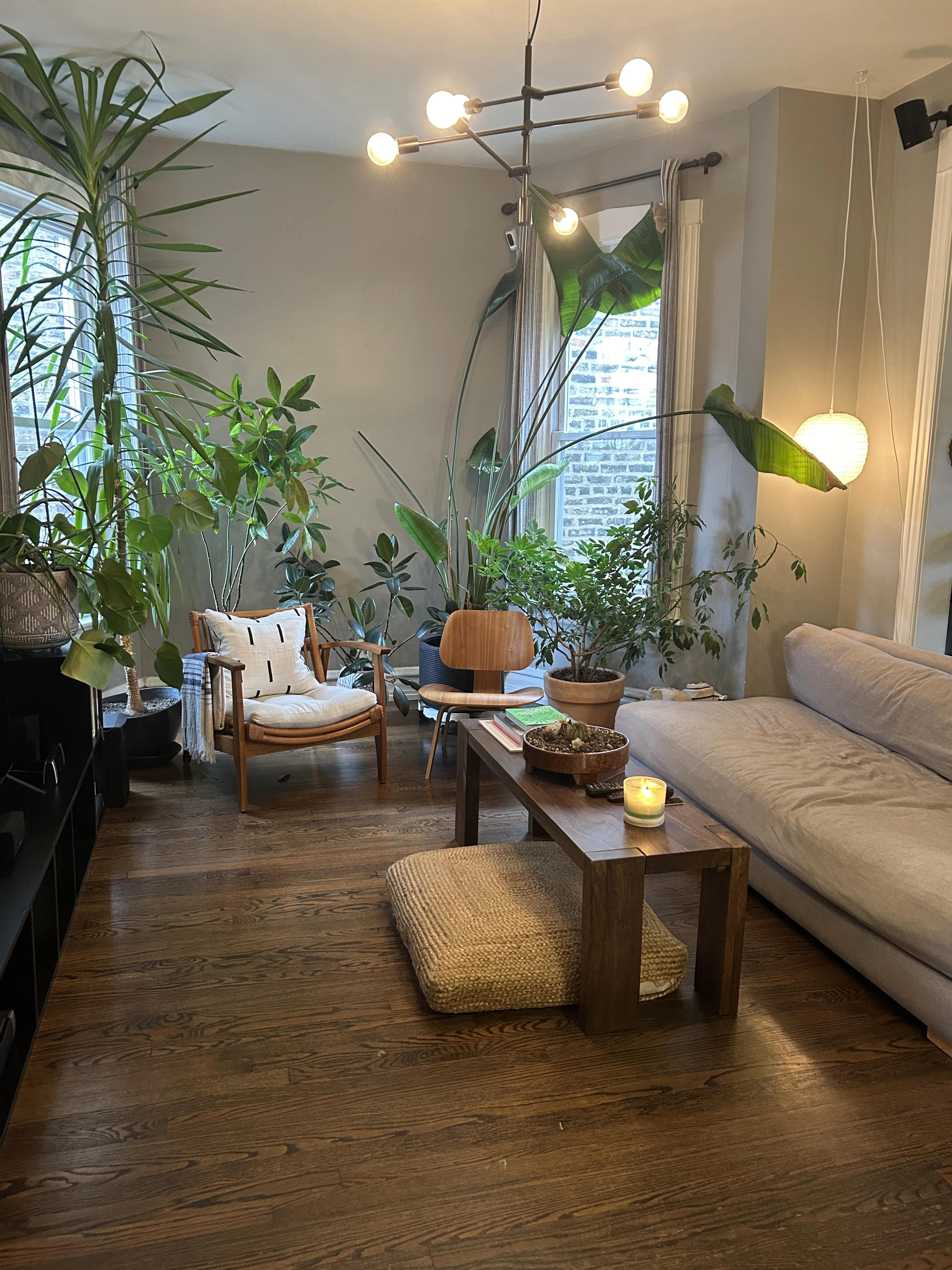 2854 W Dickens Ave   60647 60647-2854 W Dickens #2-unit#2-Chicago-IL