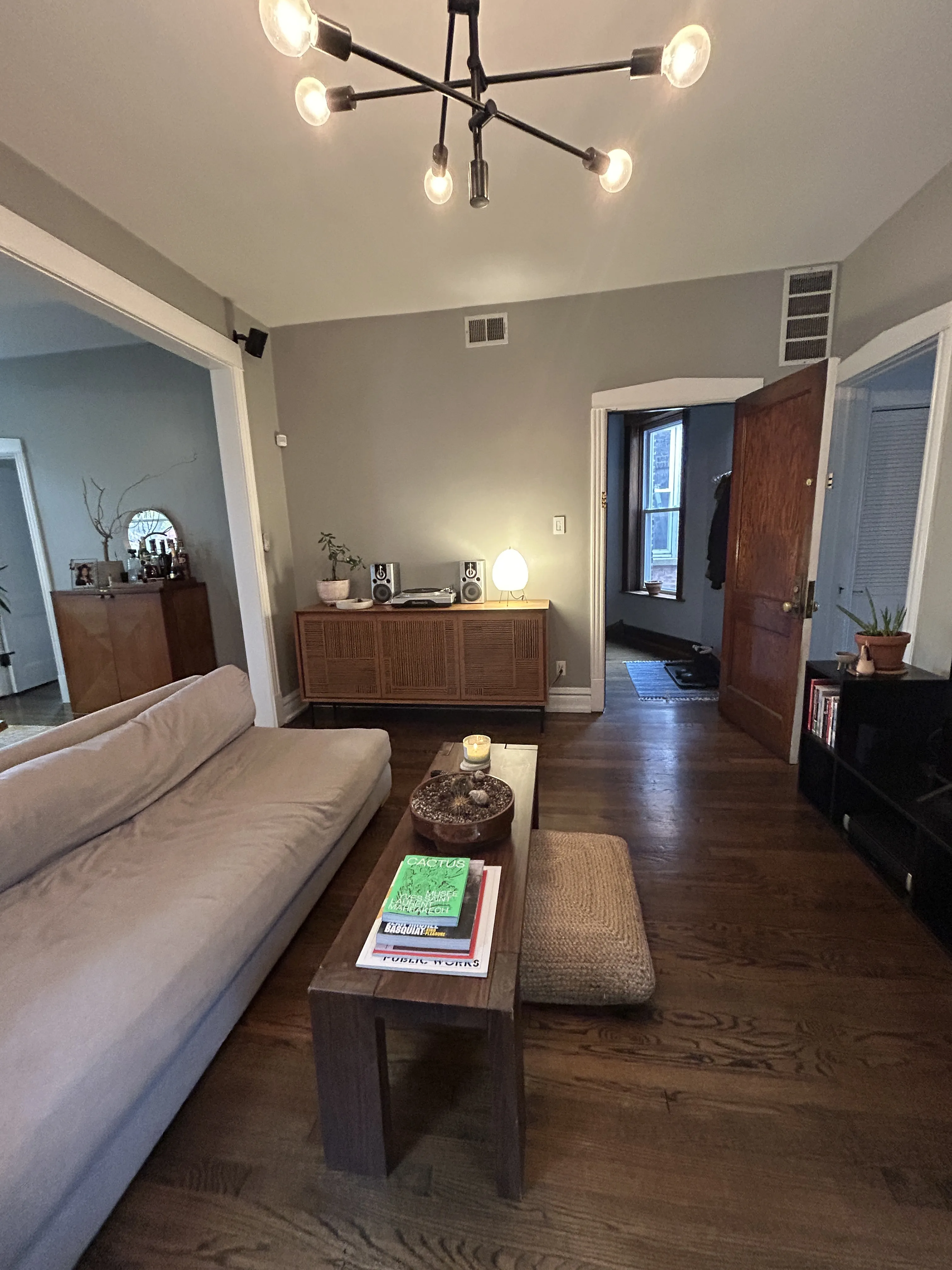 2854 W Dickens Ave   60647 60647-2854 W Dickens #2-unit#2-Chicago-IL