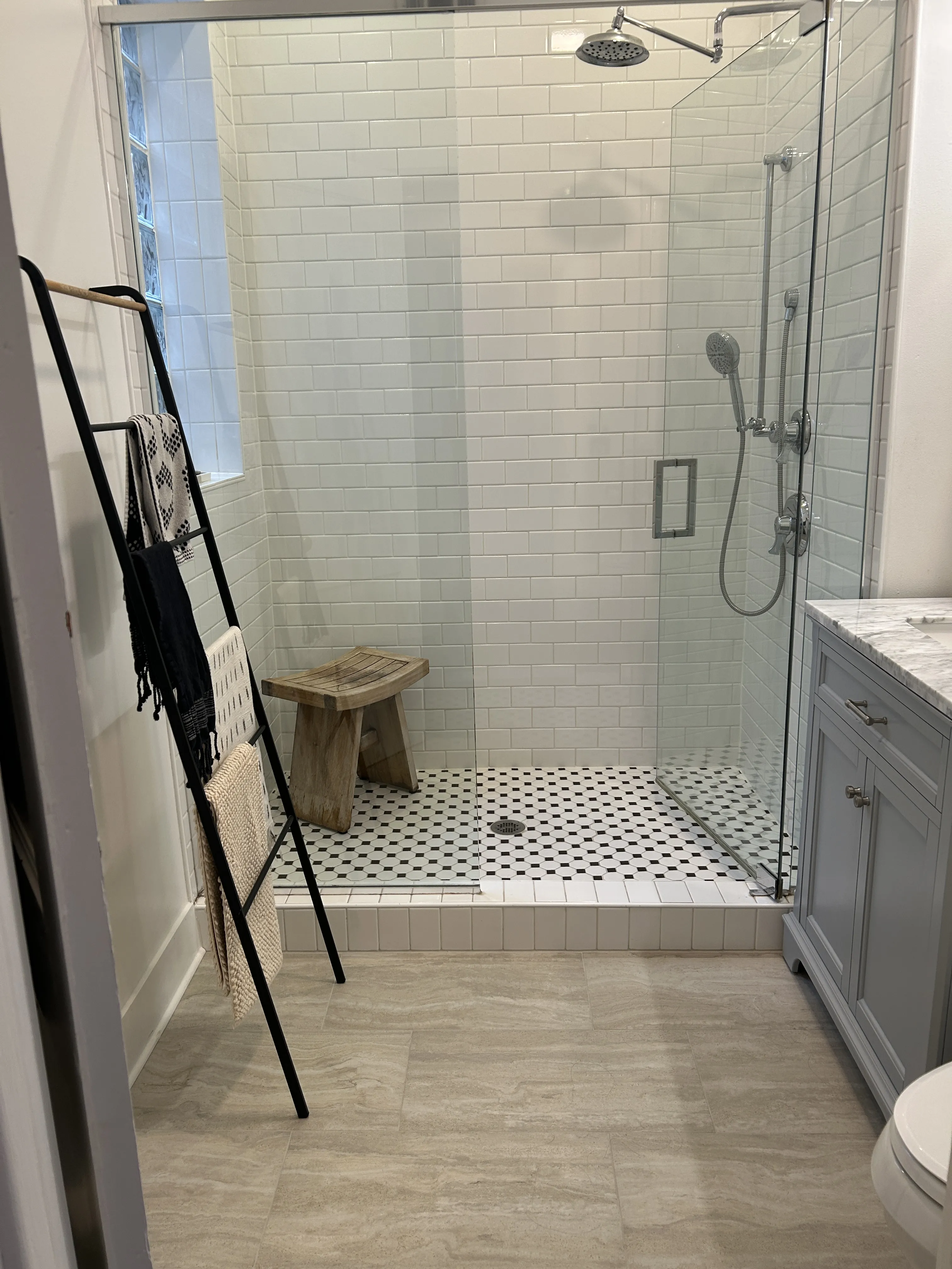 2854 W Dickens Ave   60647 60647-2854 W Dickens #2-unit#2-Chicago-IL