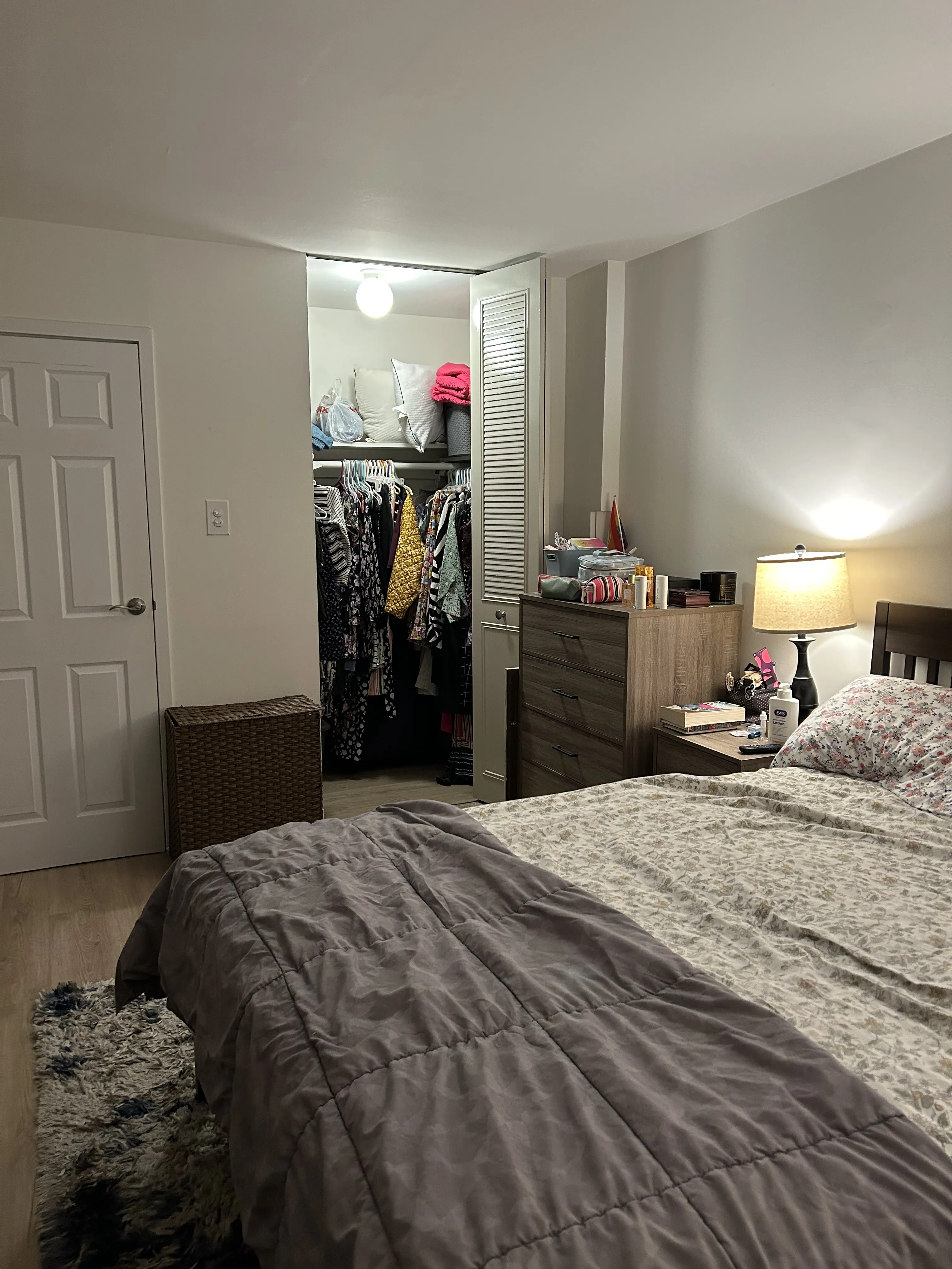 441 W Oakdale Ave 60657-unit#10B-Chicago-IL