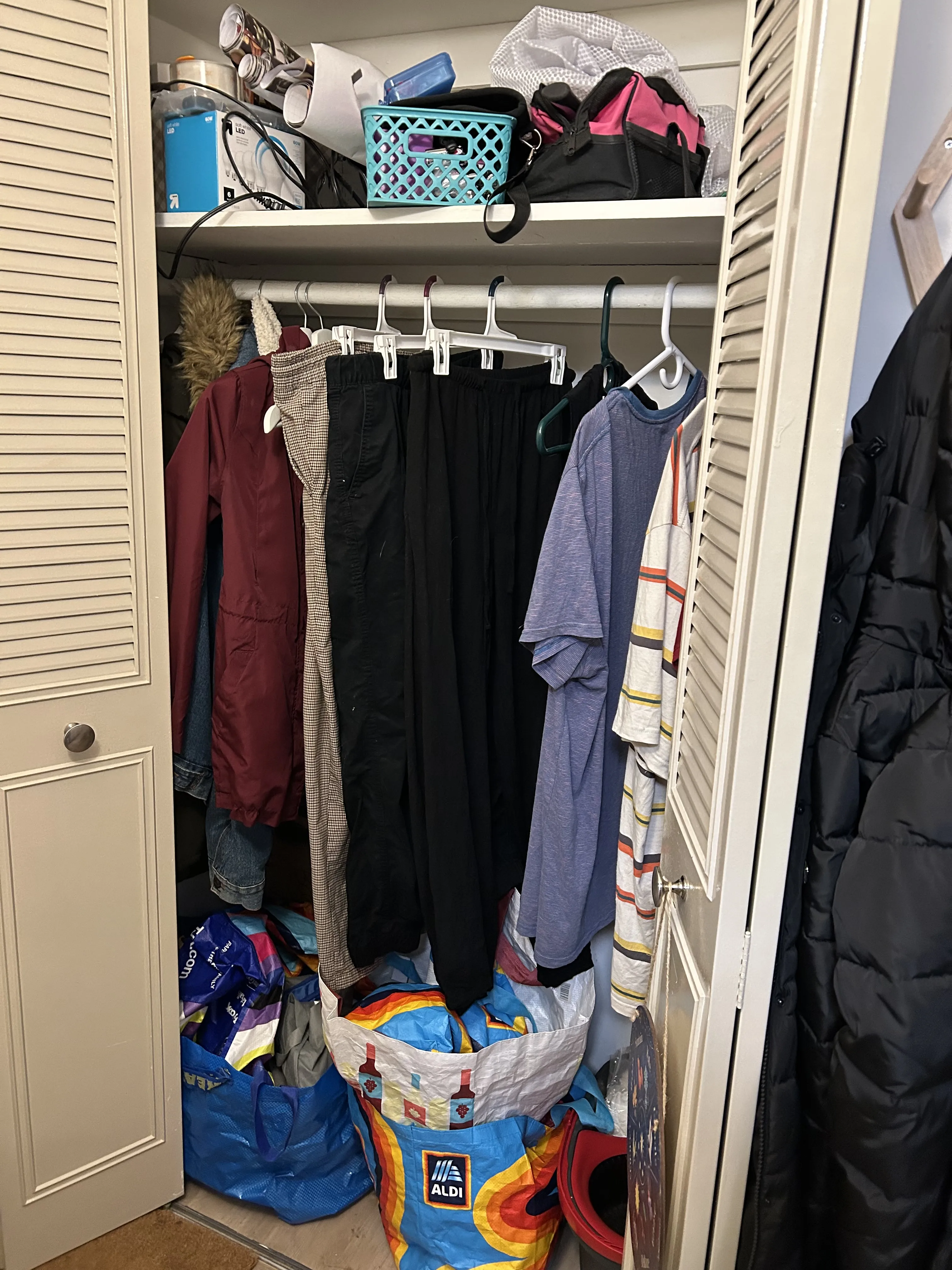 441 W Oakdale Ave 60657-unit#10B-Chicago-IL