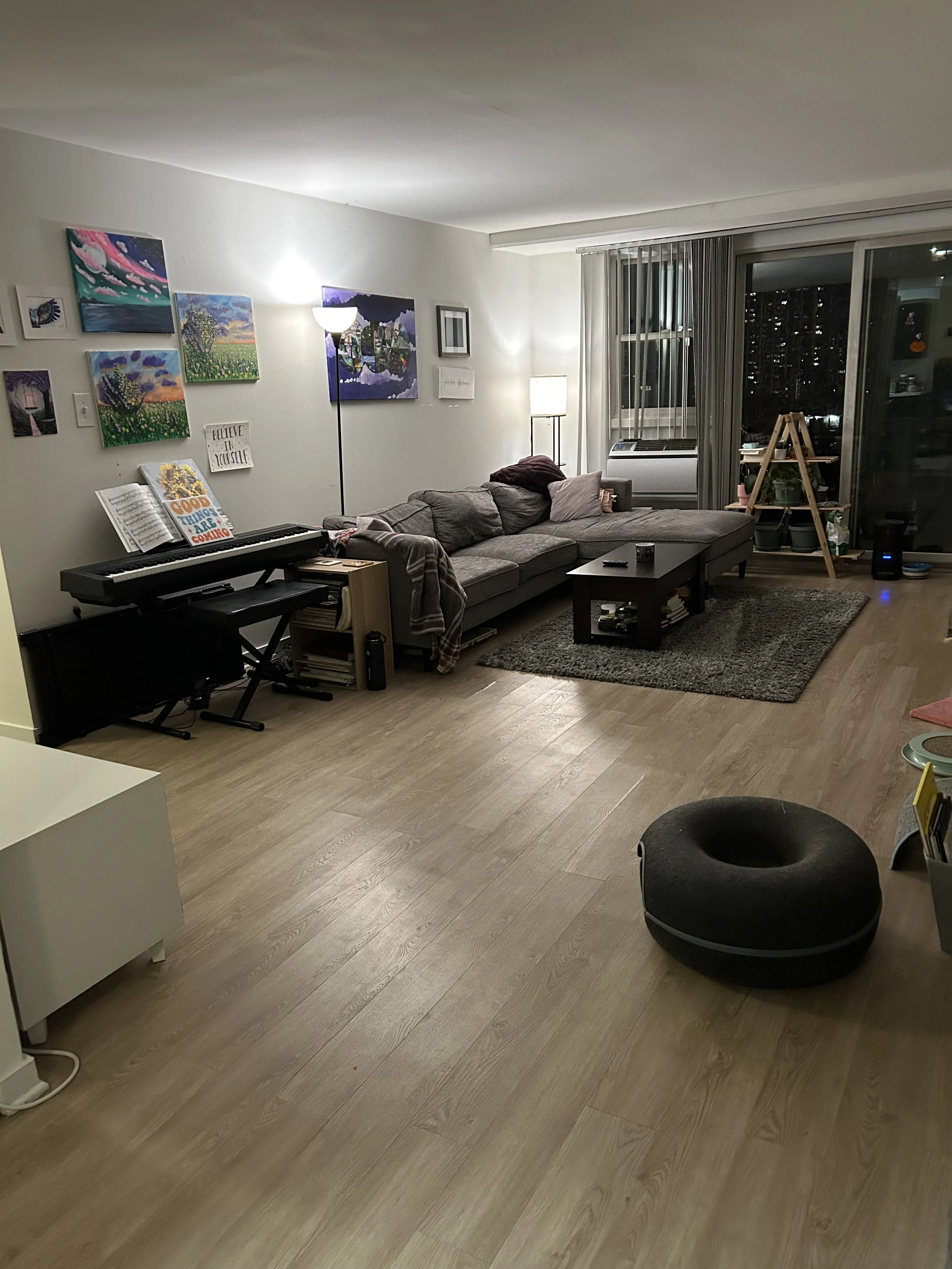 441 W Oakdale Ave 60657-unit#10B-Chicago-IL