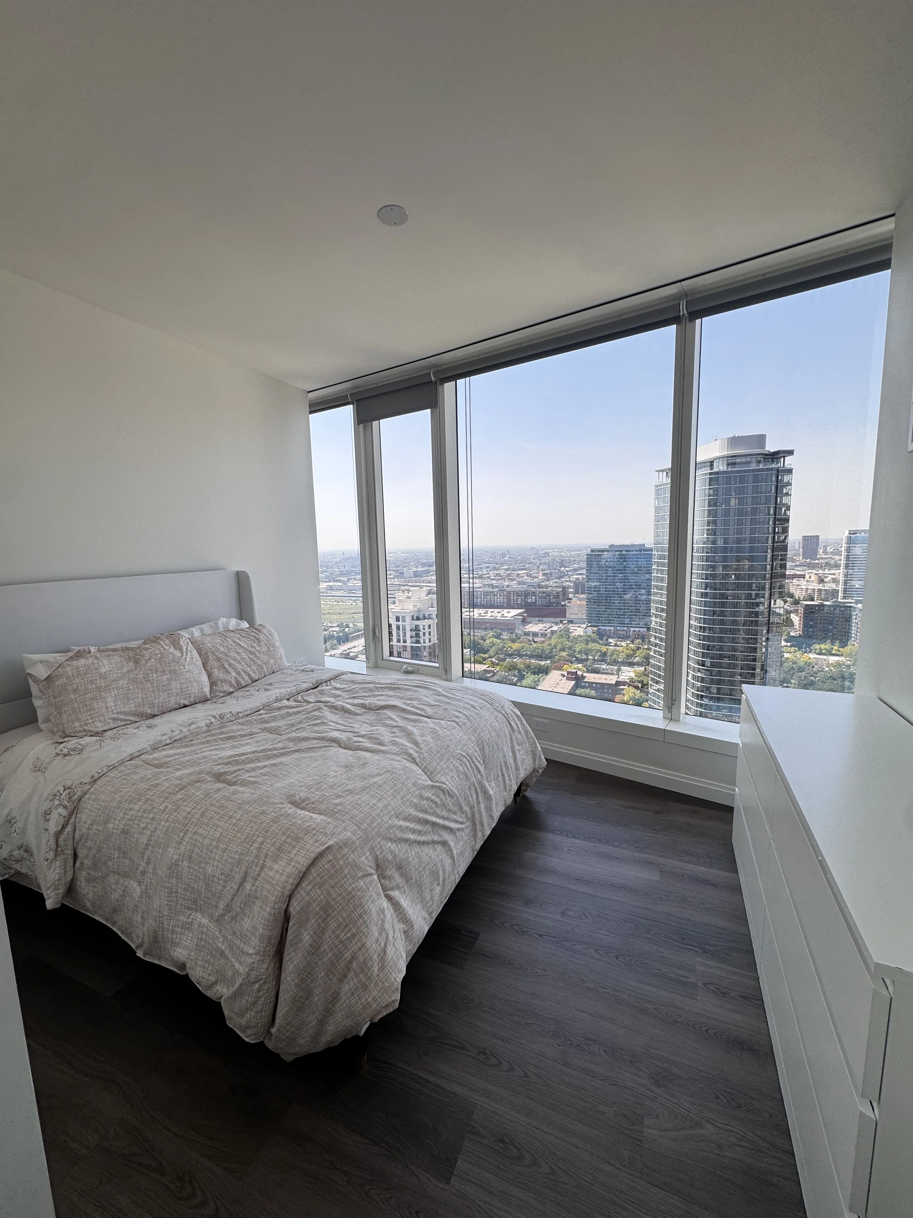 1000 S Michigan Ave   60605 60605-1000M-Chicago-IL