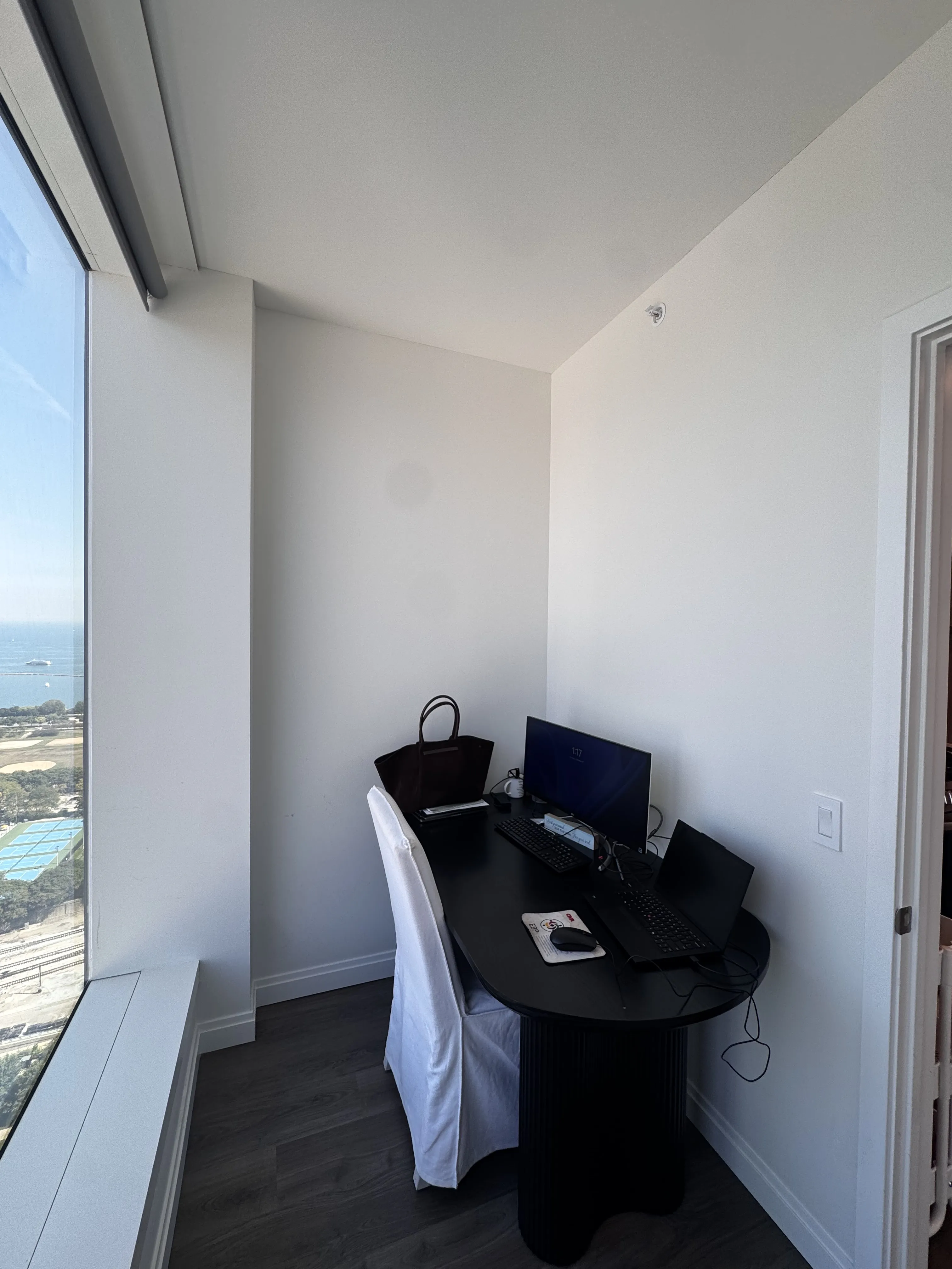 1000 S Michigan Ave   60605 60605-1000M-Chicago-IL