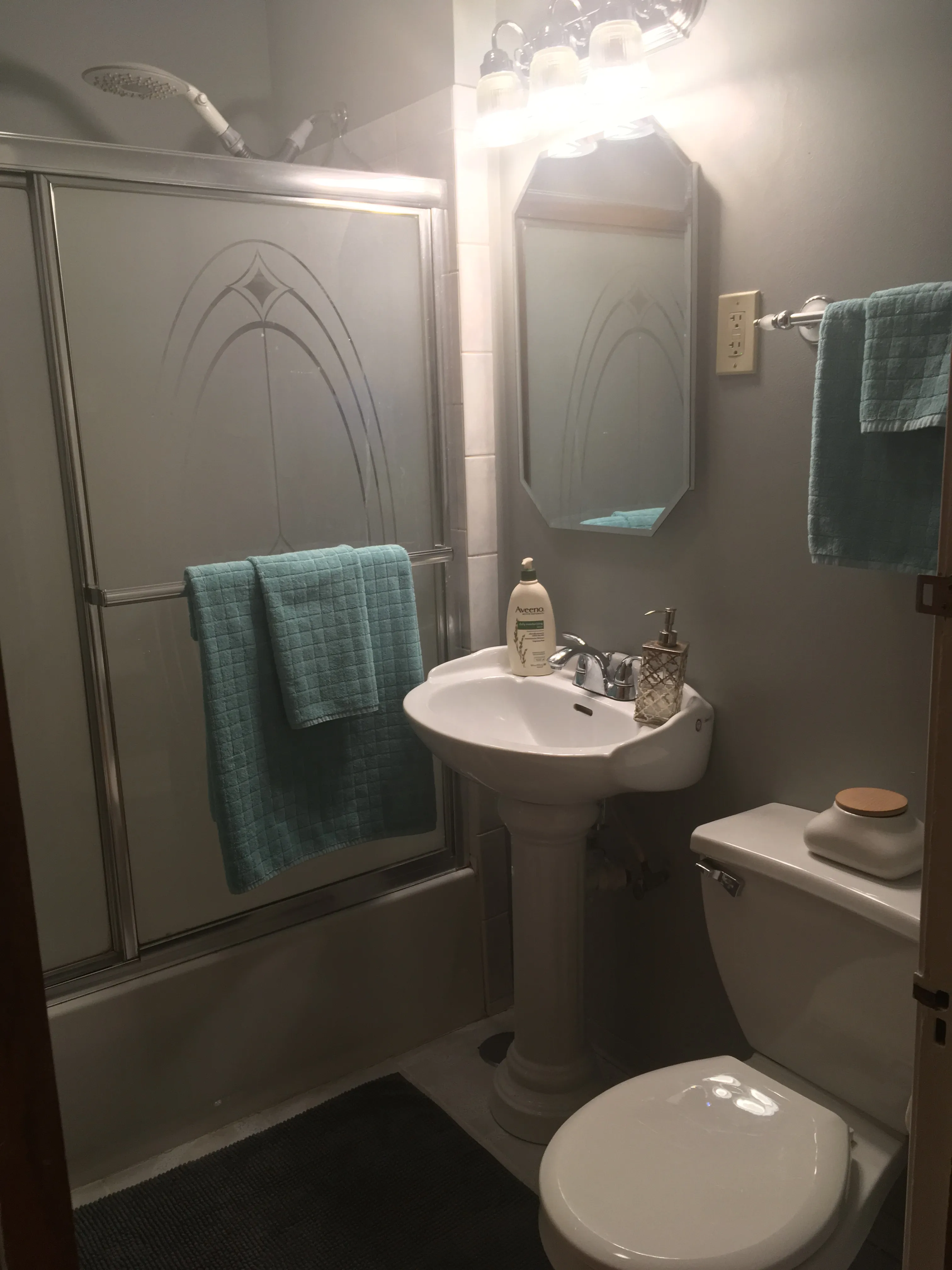 3234 N Whipple St   60618 60618-unit#2-Chicago-IL