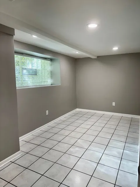 4200 N Damen Ave   60618 60618-4200 Damen-unit#G-Chicago-IL