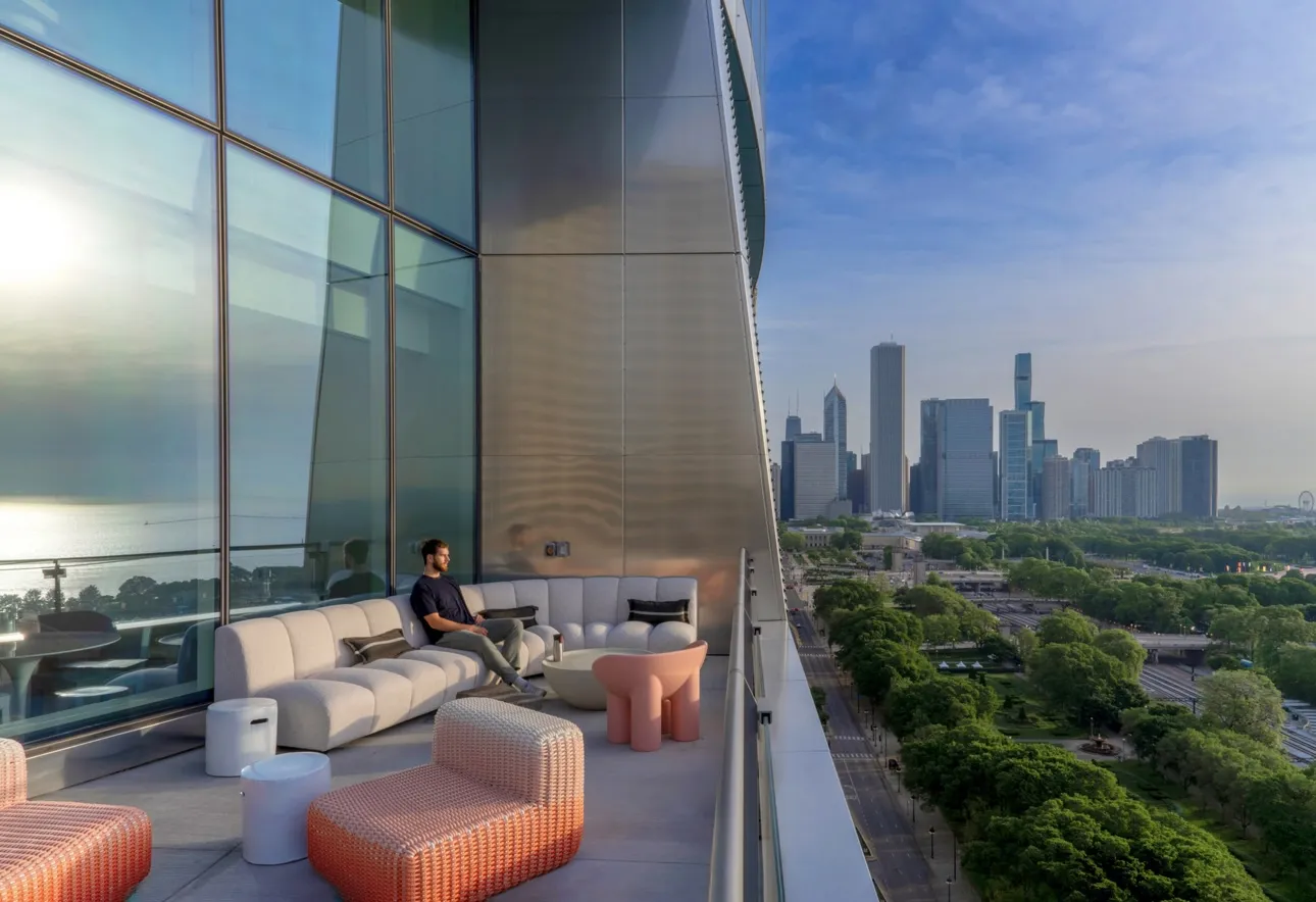 1000 S Michigan Ave   60605 60605-1000M-Chicago-IL