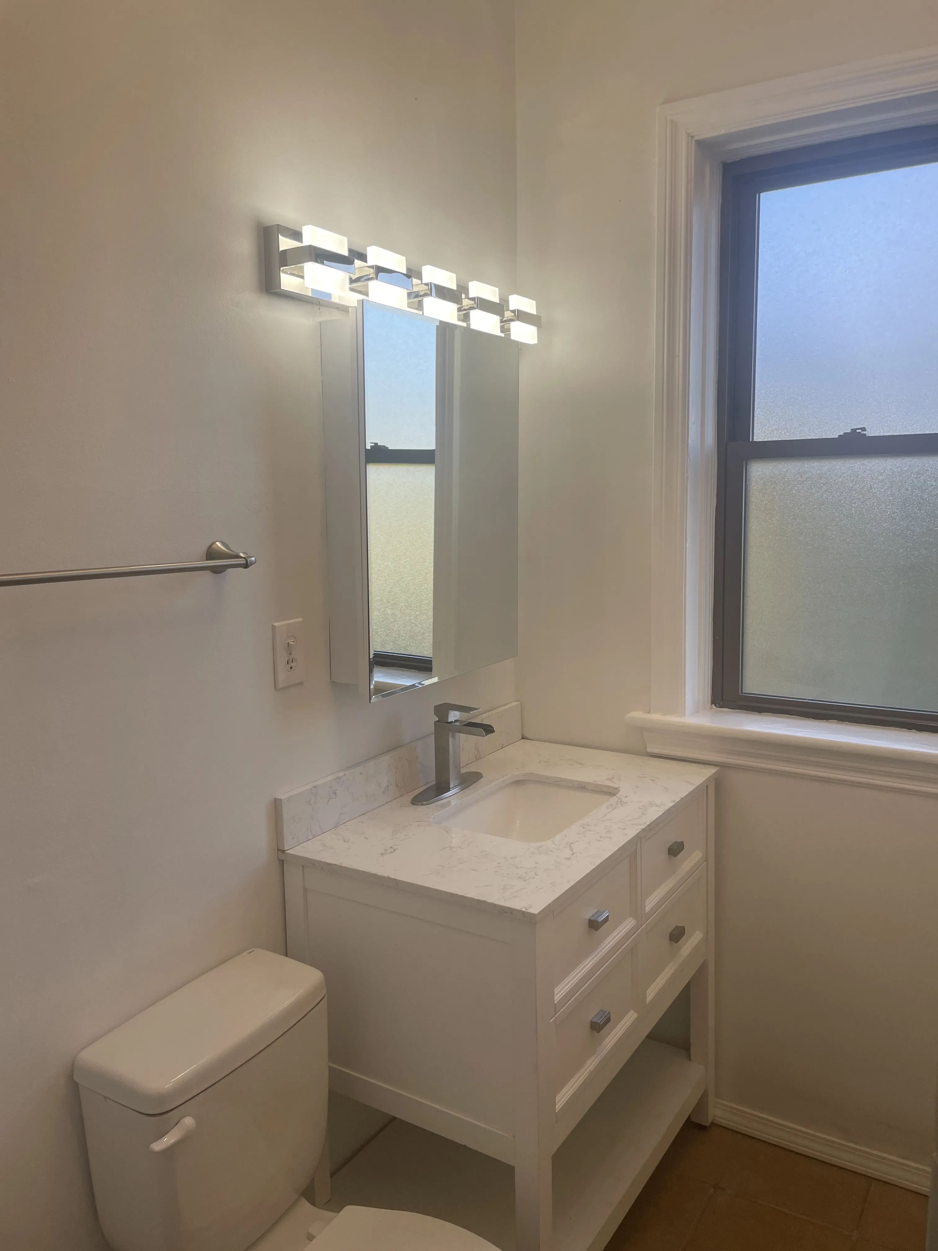 2164 N OAKLEY AVE 60647-unit#03-Chicago-IL