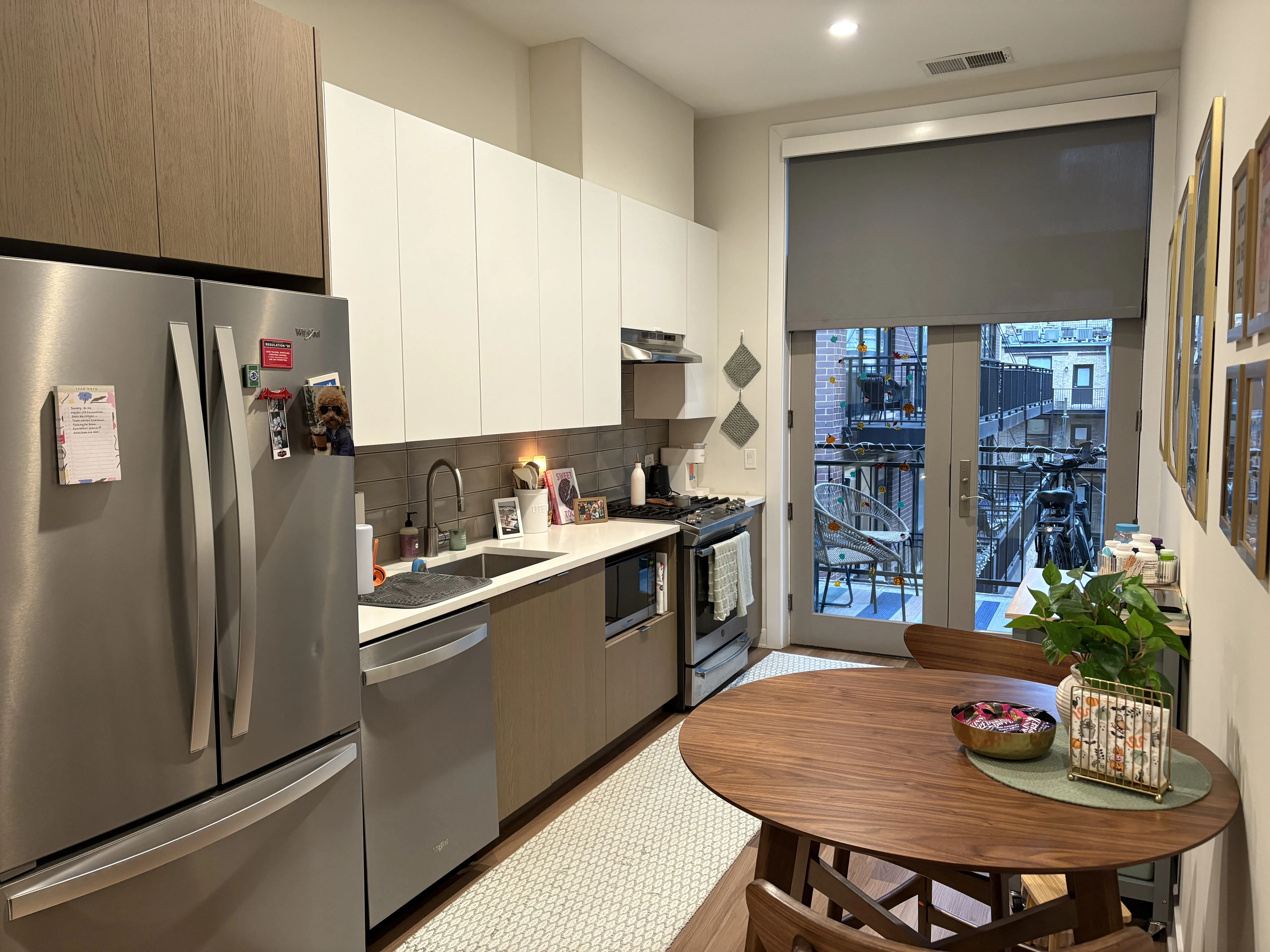 1553 N Wells St 60610 60610-Chicago-IL