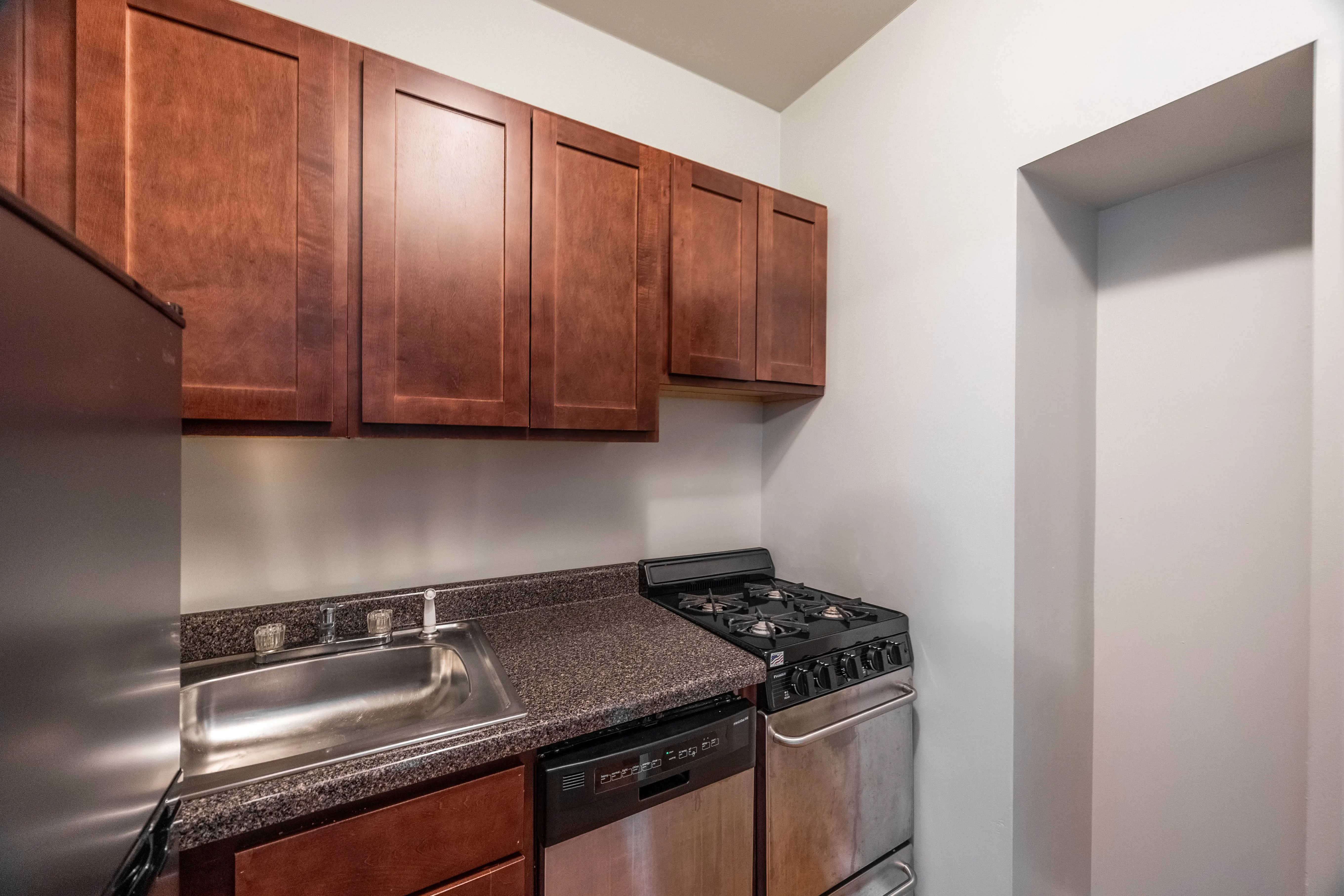 1164 N Dearborn St   60610 60610-unit#214-Chicago-IL