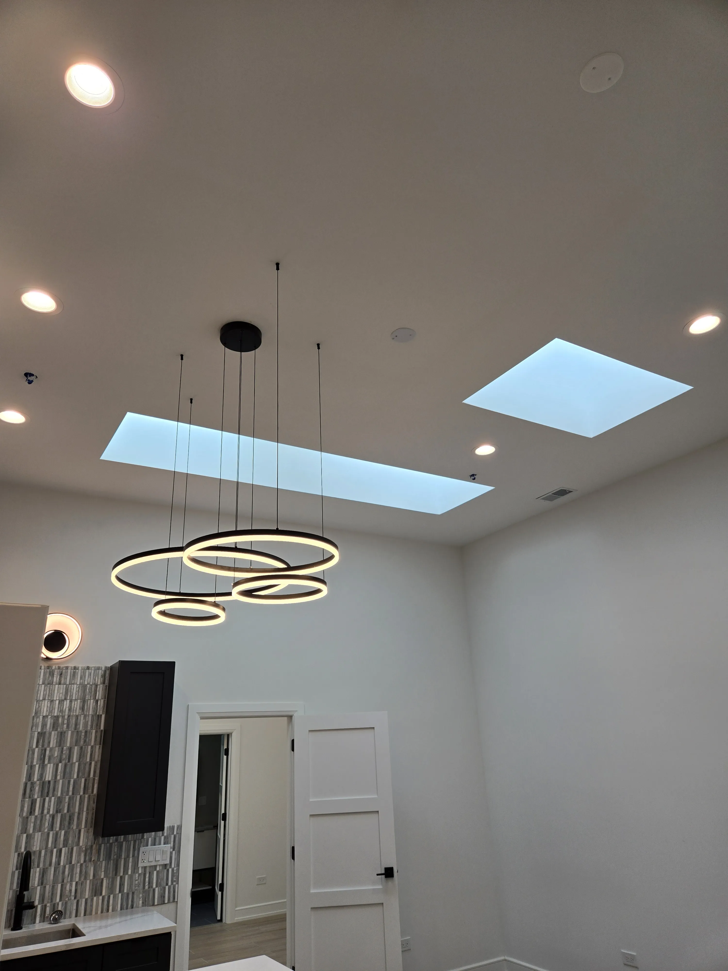 2909 N Milwaukee Ave 60618 60618-Avondale-unit#2-Chicago-IL