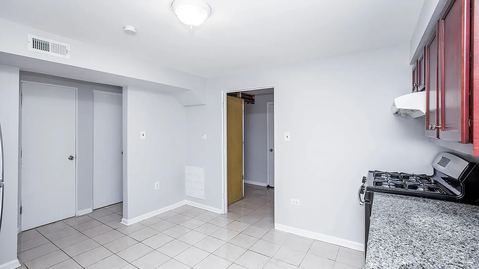 5439 W Schubert Ave 60639 60639-unit#BSMT-Chicago-IL