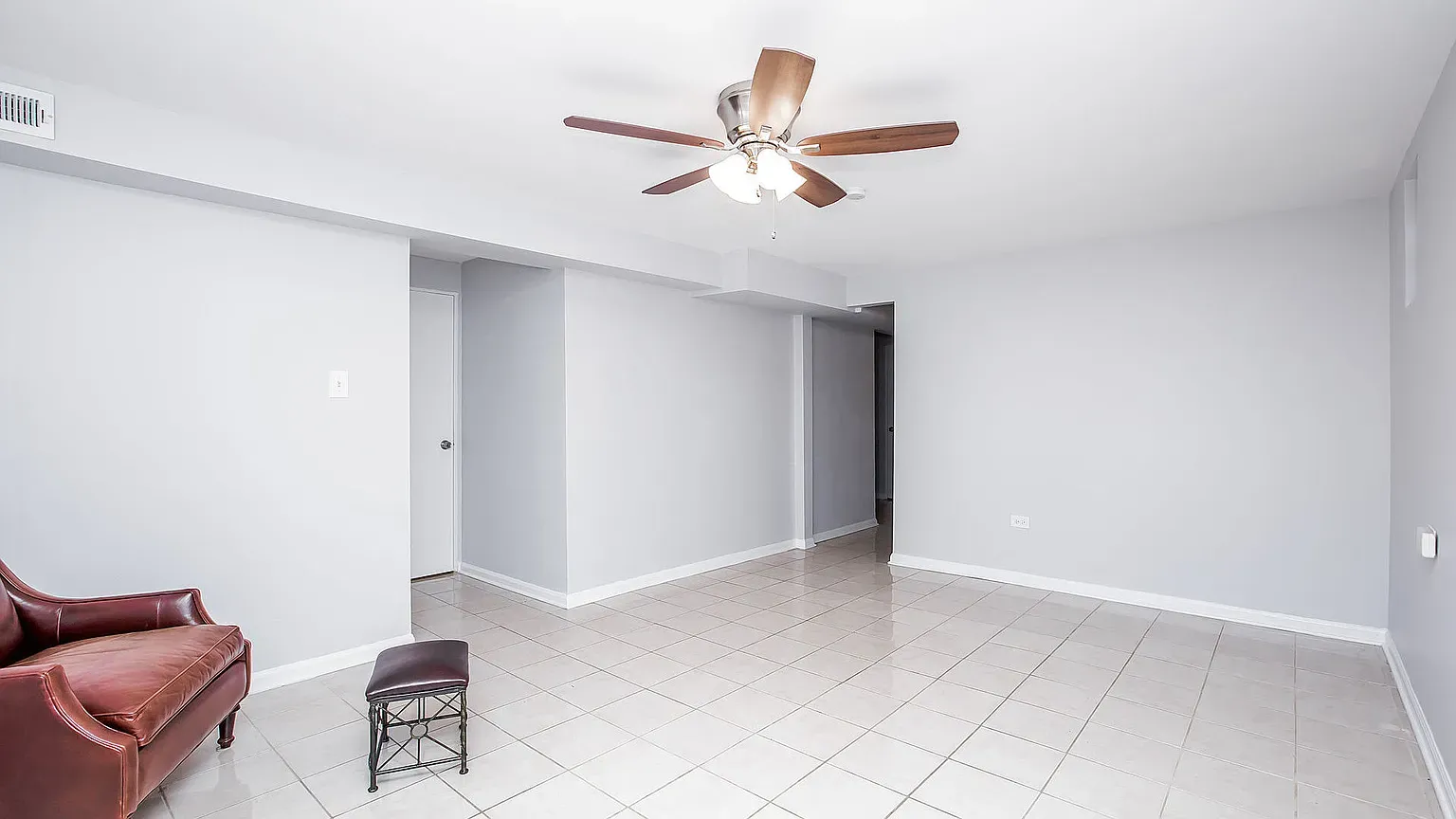 5439 W Schubert Ave 60639 60639-unit#BSMT-Chicago-IL