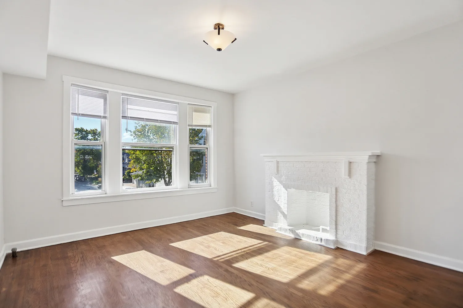 3726 W Montrose Ave 60618 60618-unit#2-Chicago-IL