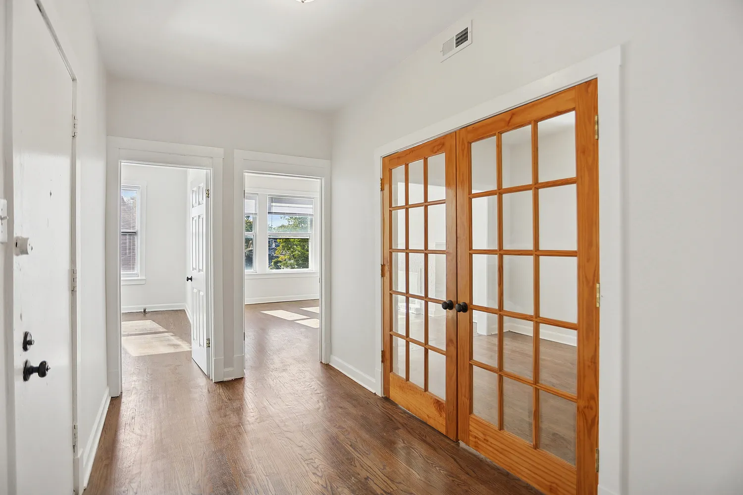 3726 W Montrose Ave 60618 60618-unit#2-Chicago-IL