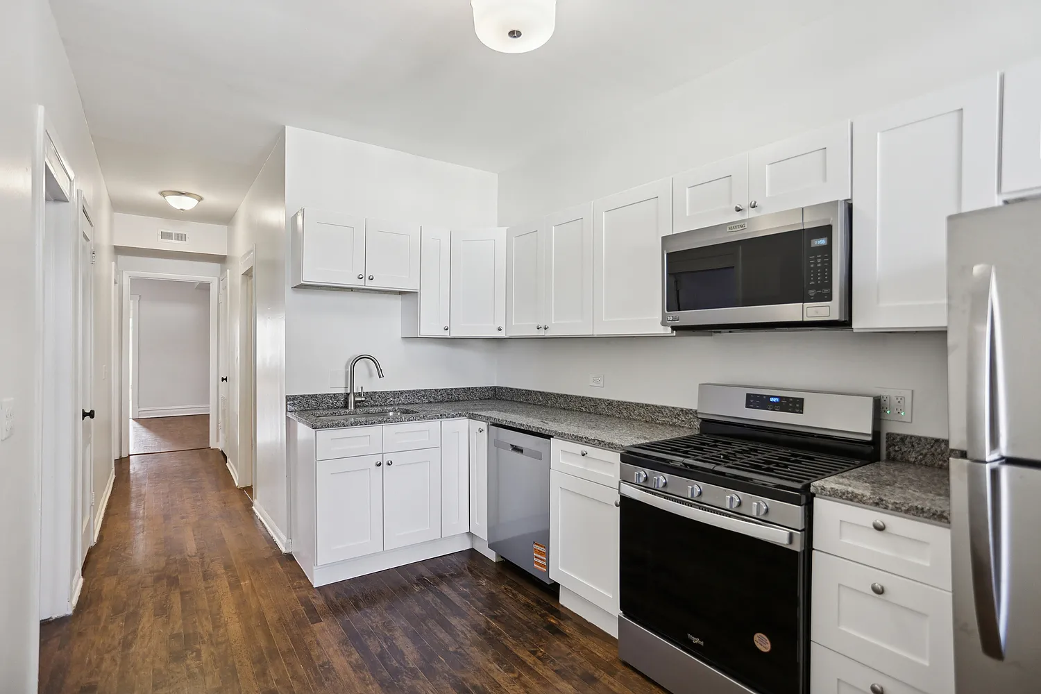 3726 W Montrose Ave 60618 60618-unit#2-Chicago-IL