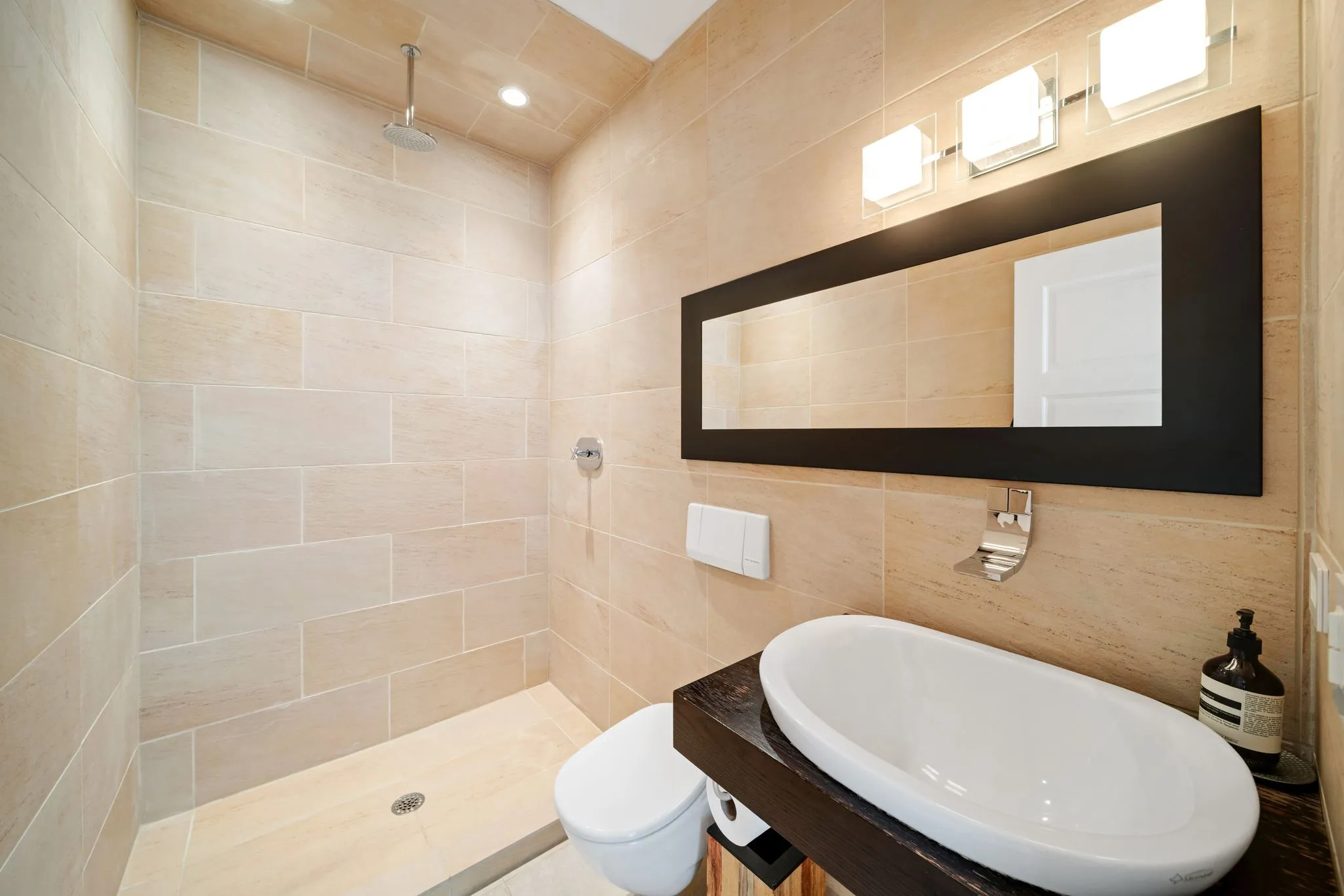 3444 N Halsted St   60657 60657-unit#4-Chicago-IL