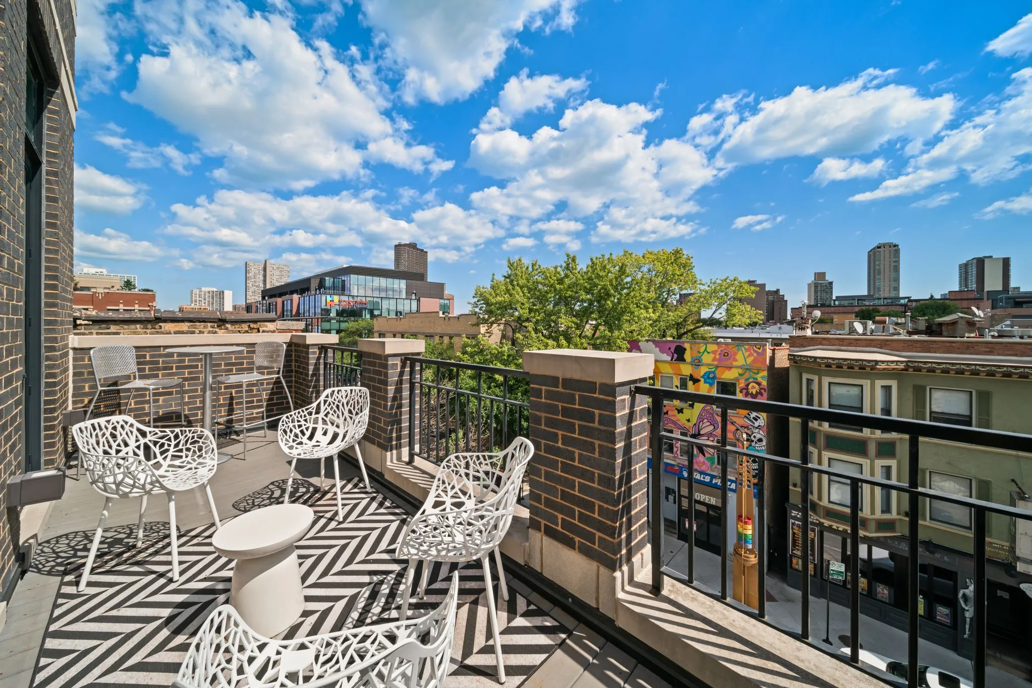 3444 N Halsted St   60657 60657-unit#4-Chicago-IL