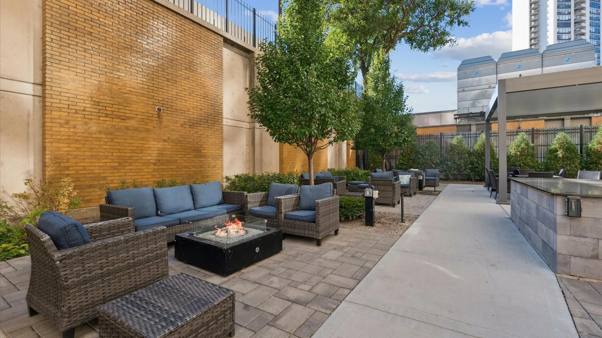 3950 N Lake Shore Dr 60613 60613-unit#400A-Chicago-IL