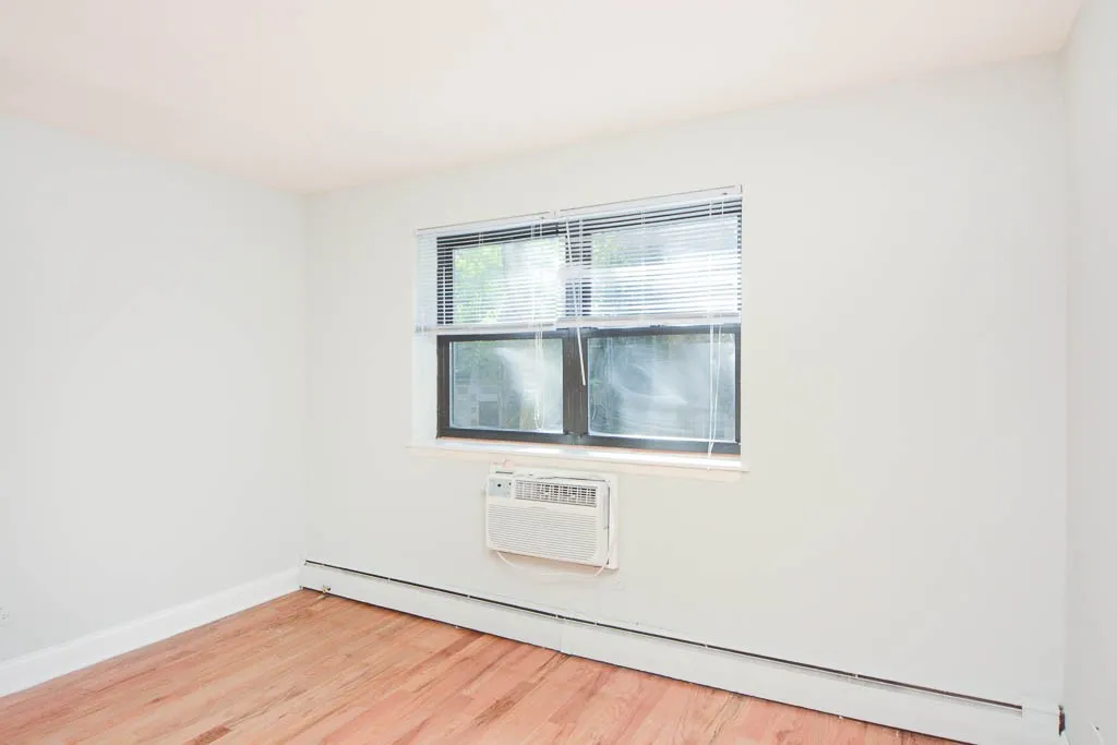 510 W Briar, , 60657 60657-unit#202-Chicago-IL