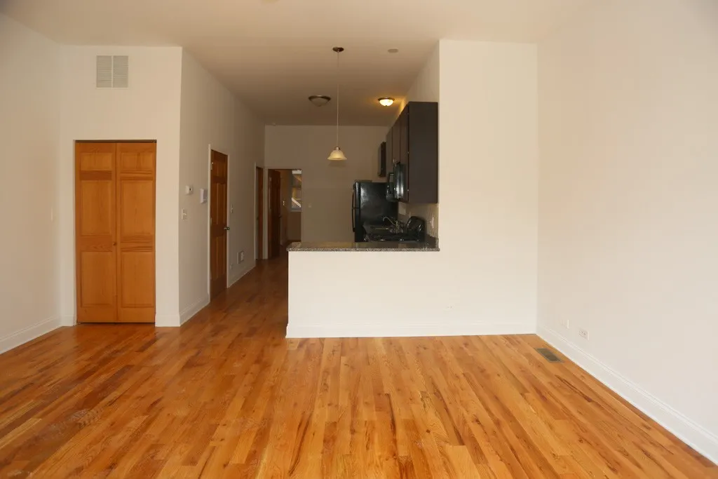 1704 W Sunnyside, ,  60640 60640-unit#2-Chicago-IL