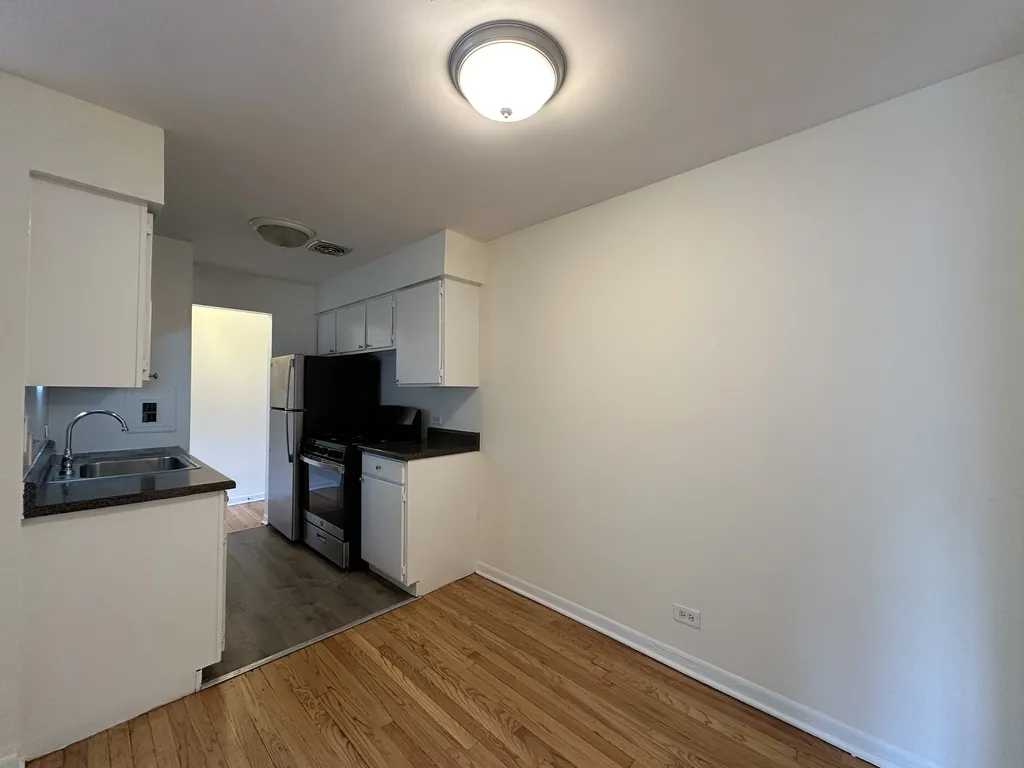 424 W Oakdale, ,  60657 60657-unit#301-Chicago-IL