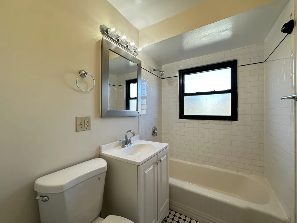 1644 W Sherwin, , 60626 60626-unit#C4-Chicago-IL