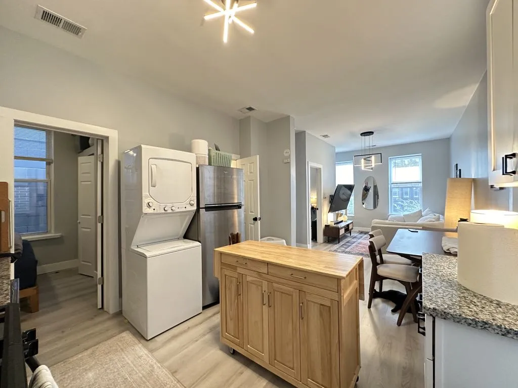 1333 W Walton, ,  60642 60642-unit#F4-Chicago-IL