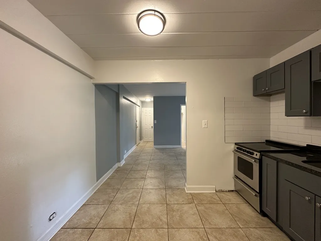 1360 W Touhy, ,  60626 60626-unit#305-Chicago-IL