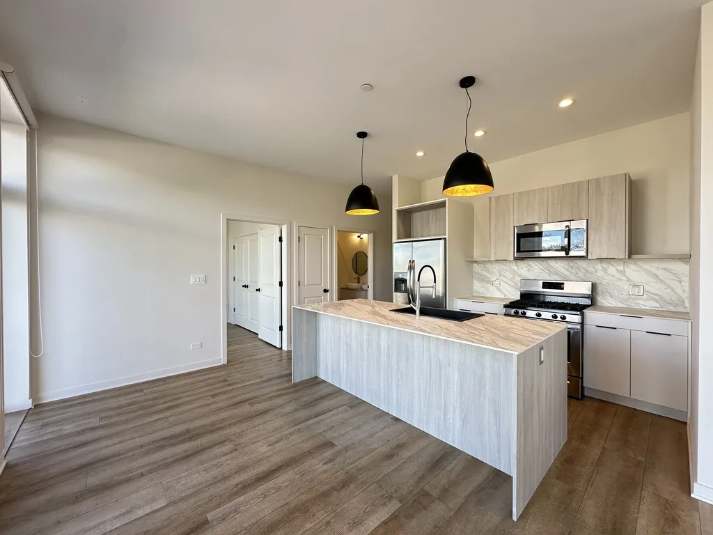 6340 W Belmont, , 60634 60634-unit#201-Chicago-IL